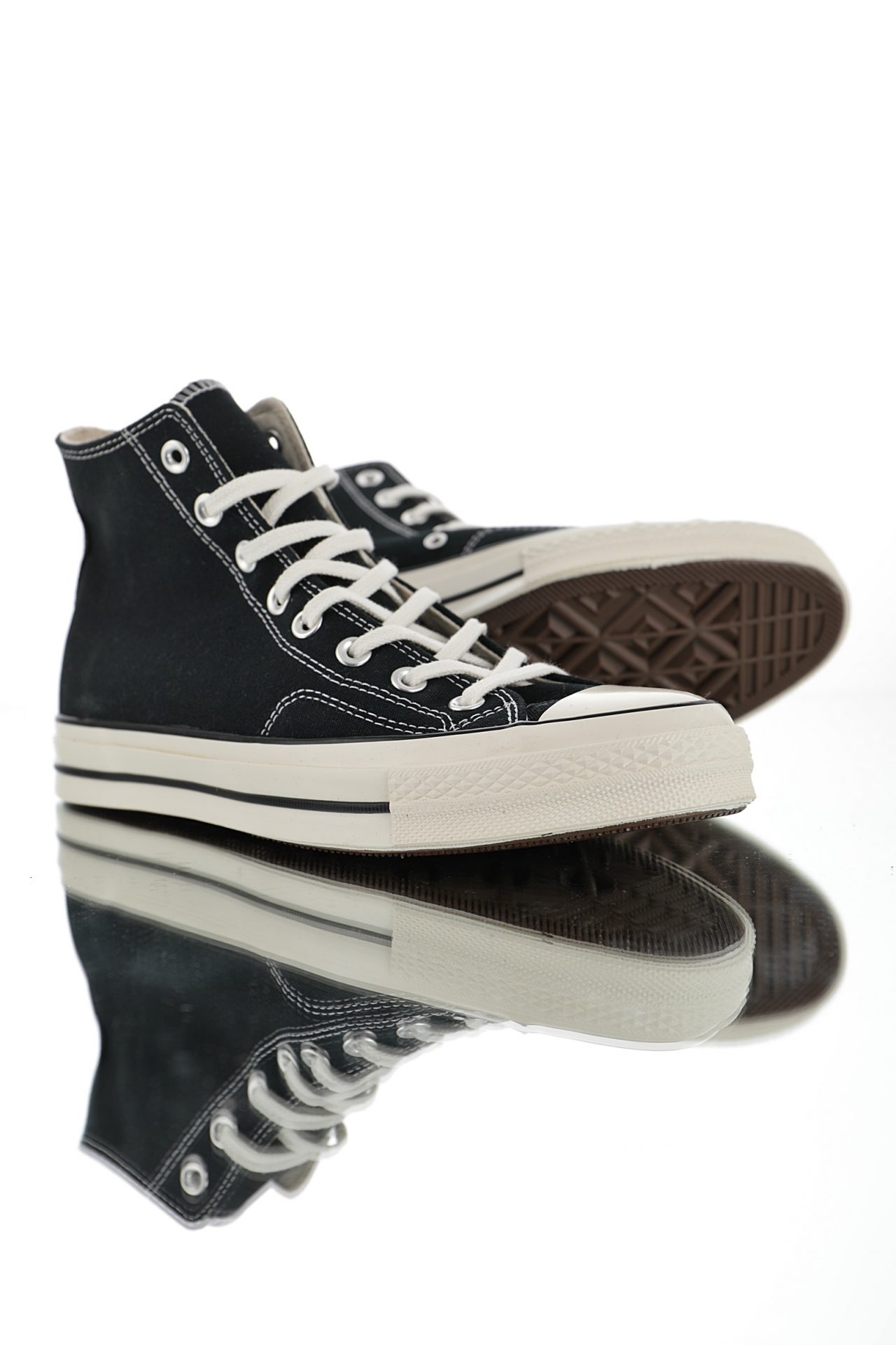 Alternative view of Converse All Star Classic