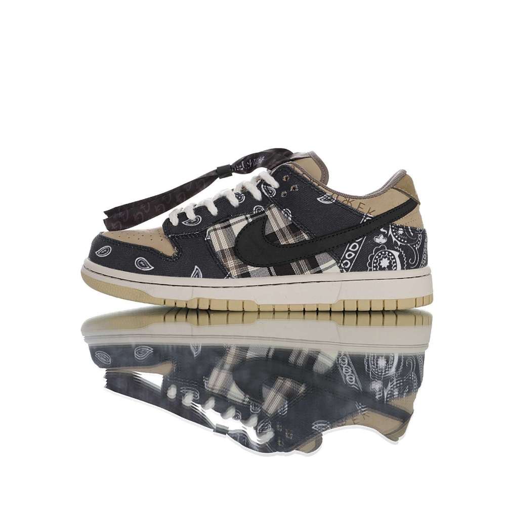 Nike SB Dunk Low x Travis Scott
