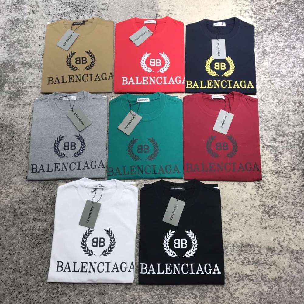 Camiseta Balenciaga - BB Classic Edition