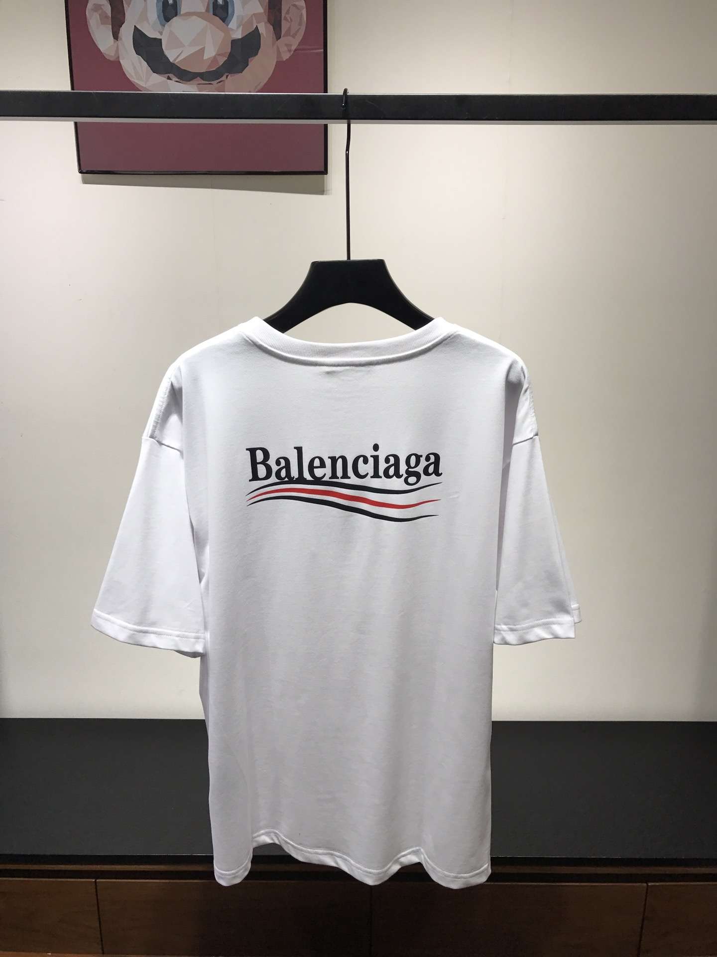 Camiseta Balenciaga Basic Fit - Color Blanco