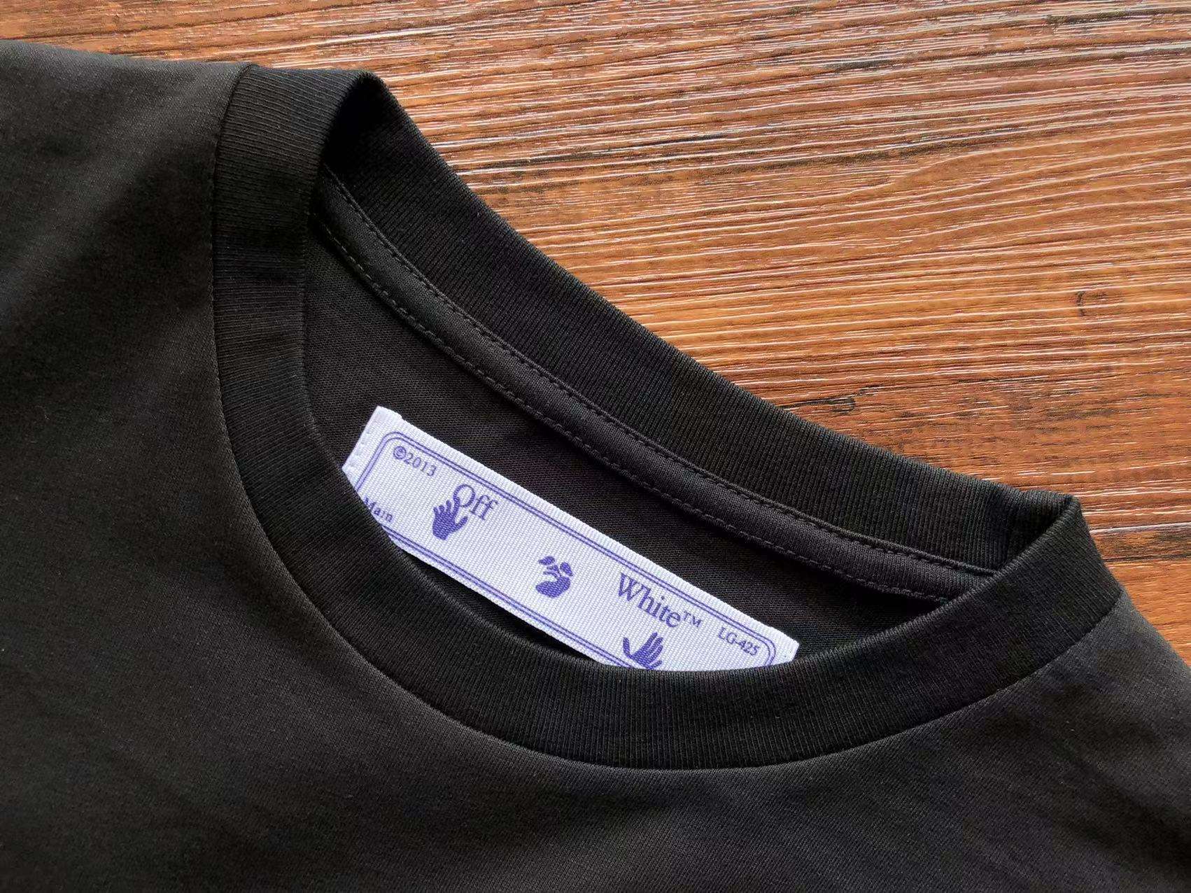 Alternative view of Classic Off-White "Mona Lisa"