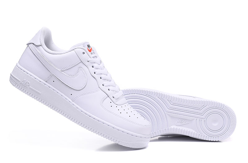 Alternative view of NIKE AIR FORCE 1 07 QS "SWOOSH PACK"