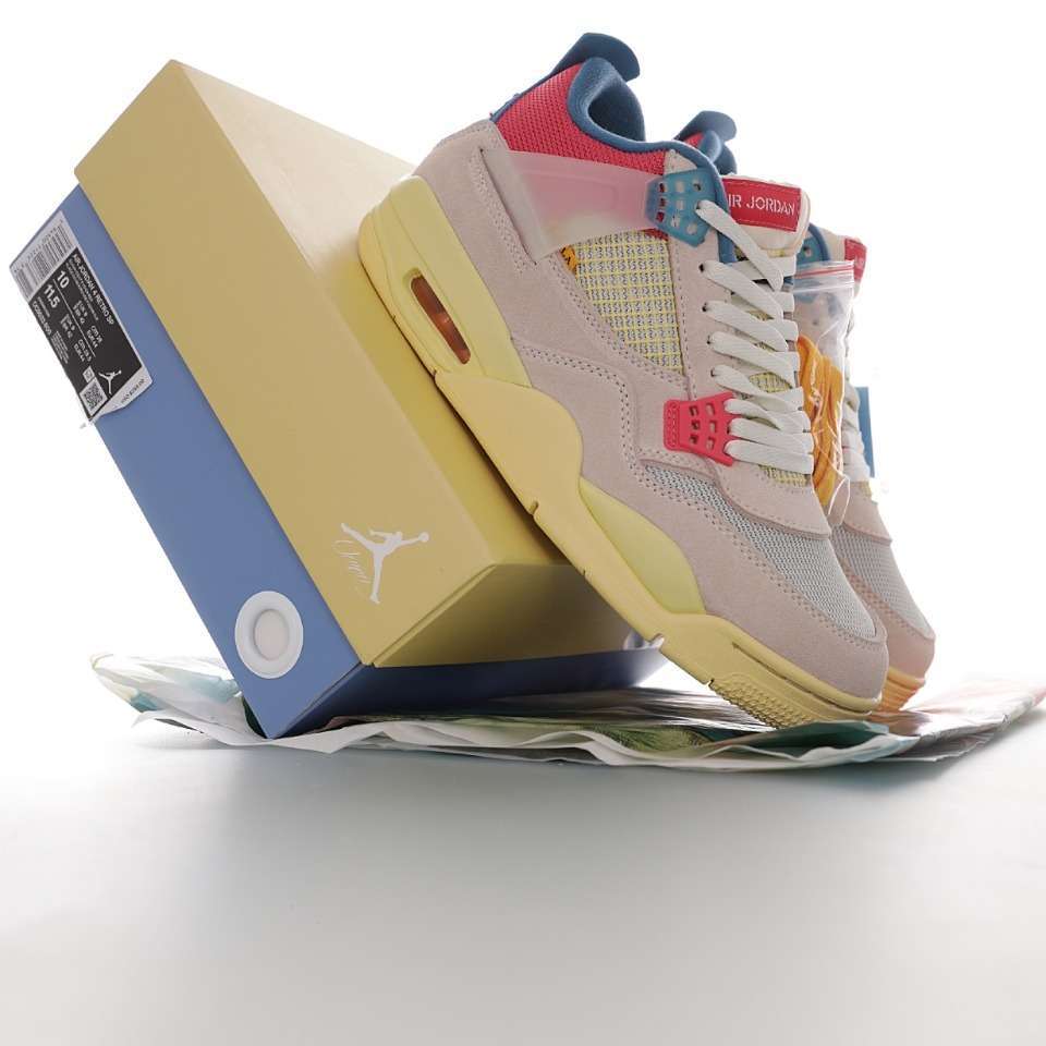 Alternative view of Air Jordan 4 "Guava Ice"