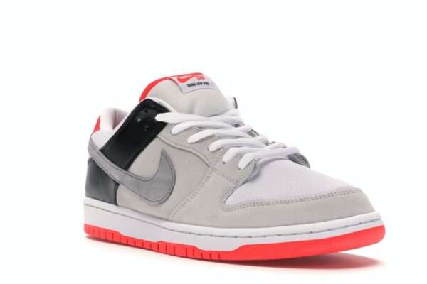 Alternative view of Nike SB Dunk Low Infrared Orange Label