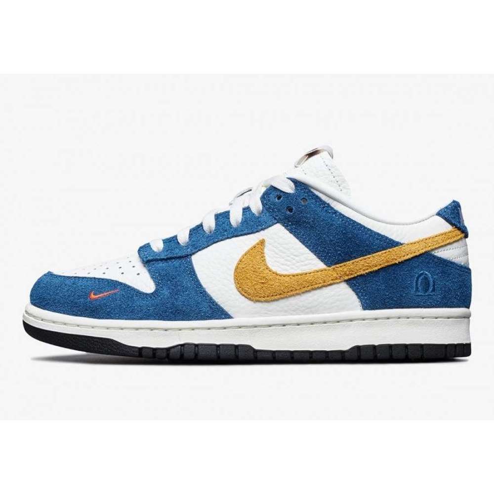 Nike SB Dunk Low x Kasina