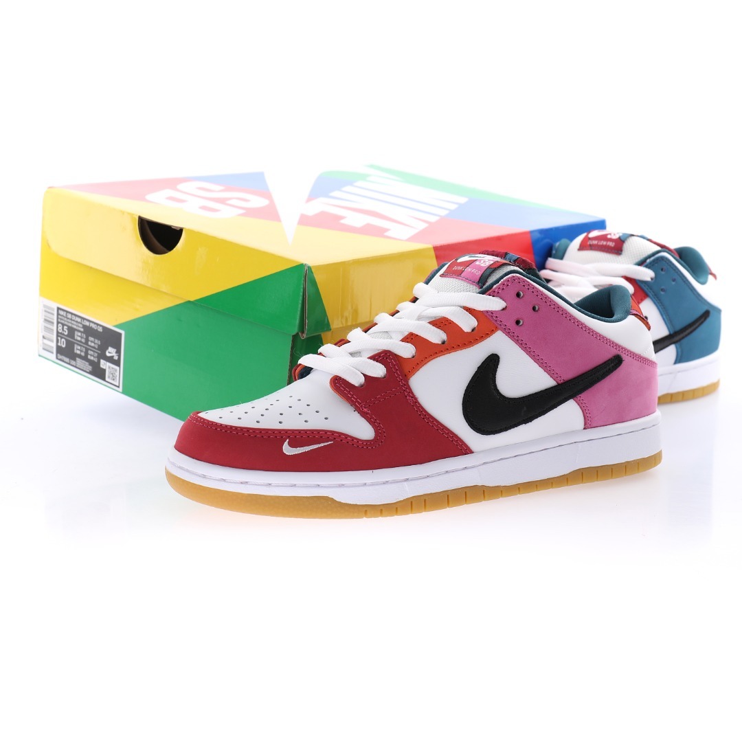 Alternative view of Parra x Nike SB Dunk Low"Multi-Color 2021"