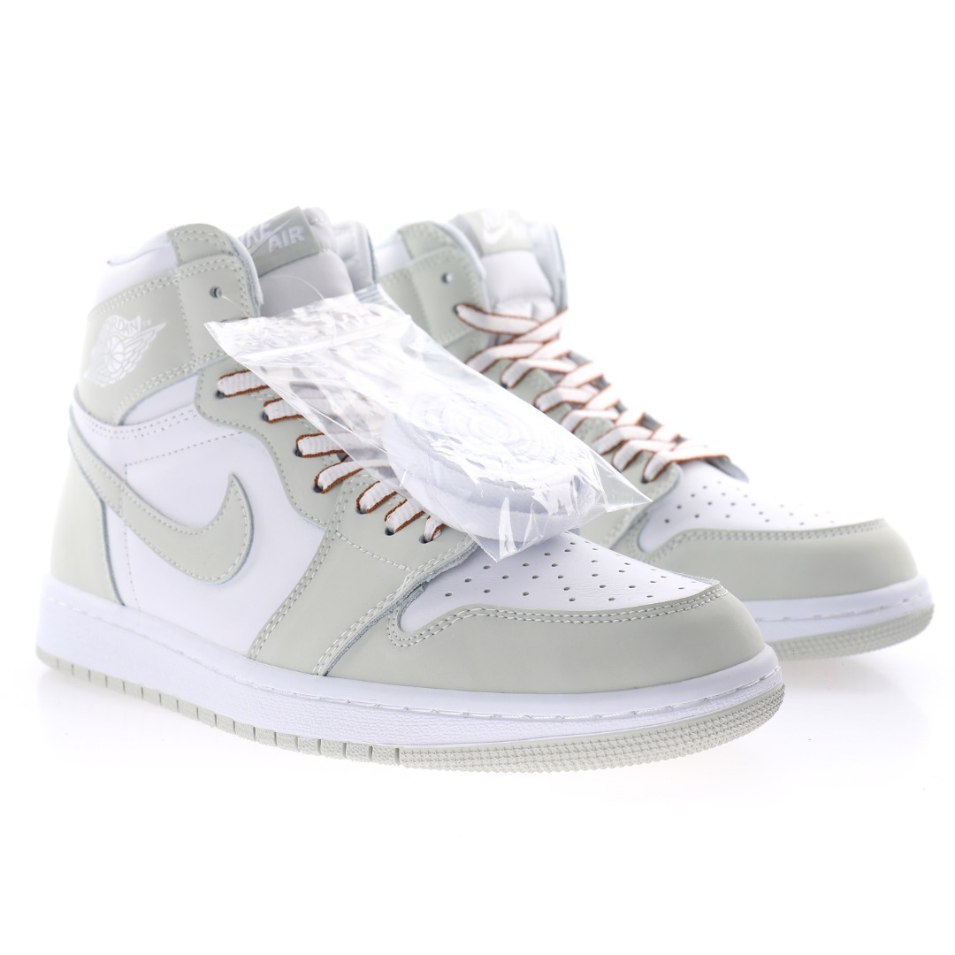 Alternative view of Nike Air Jordan 1 Retro High OG"Seafoam"