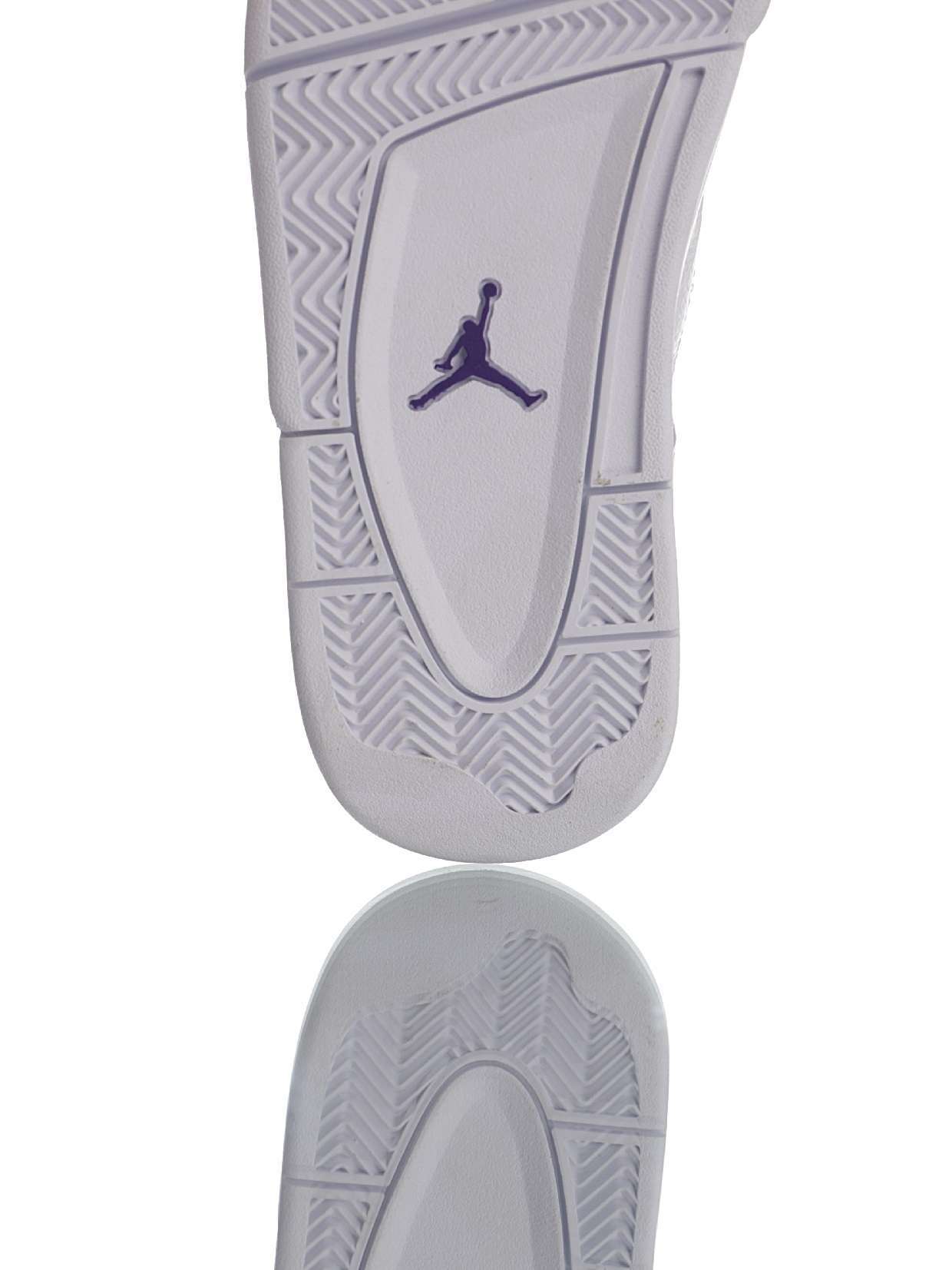 Alternative view of Air Jordan 4 Retro “Metallic Purple”