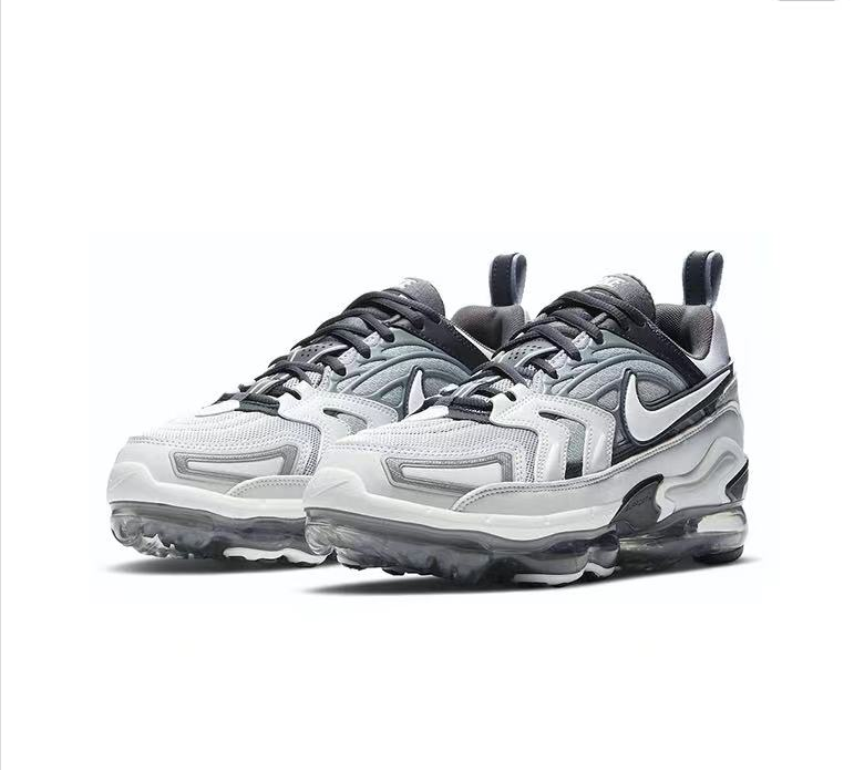 Alternative view of Nike Air VaporMax EVO