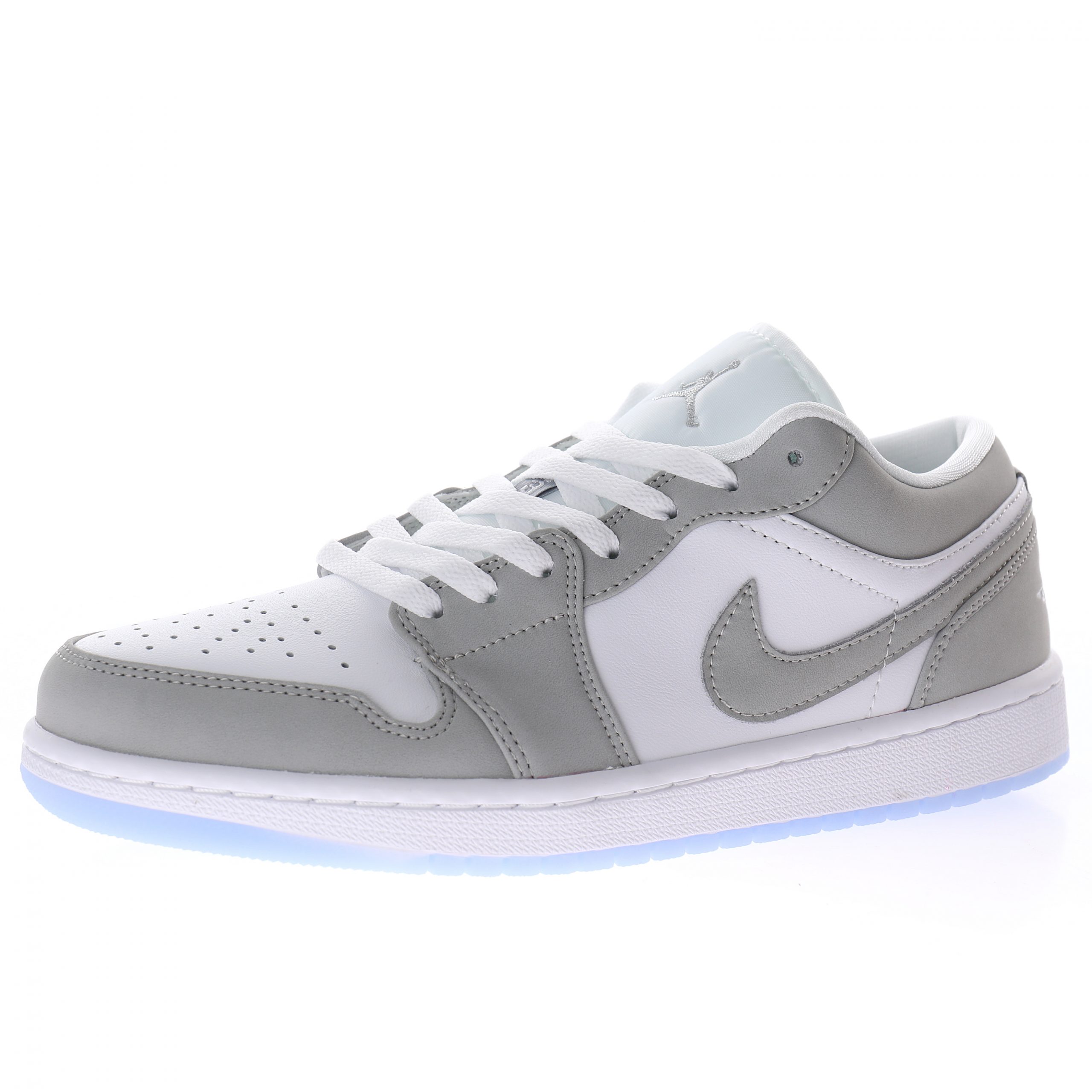 Alternative view of Air Jordan 1 Low "Wmns"