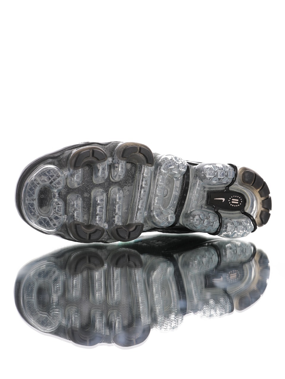 Nike Air VaporMax 360"Metallic Silver/ Metallic Dark Grey/Black" - Imagen 5