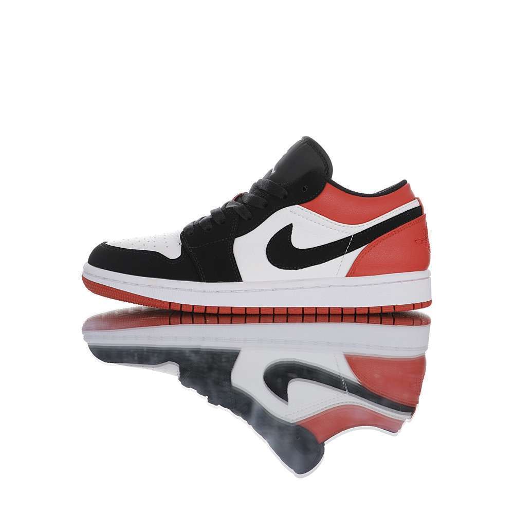 Air Jordan 1 Low “Black Toe”