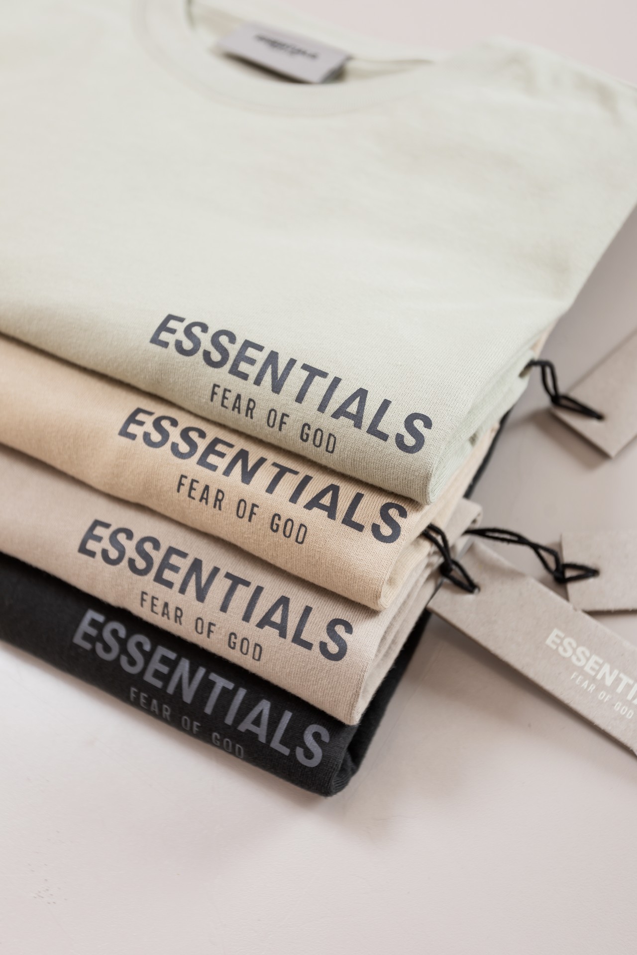 Alternative view of Camiseta Essentials