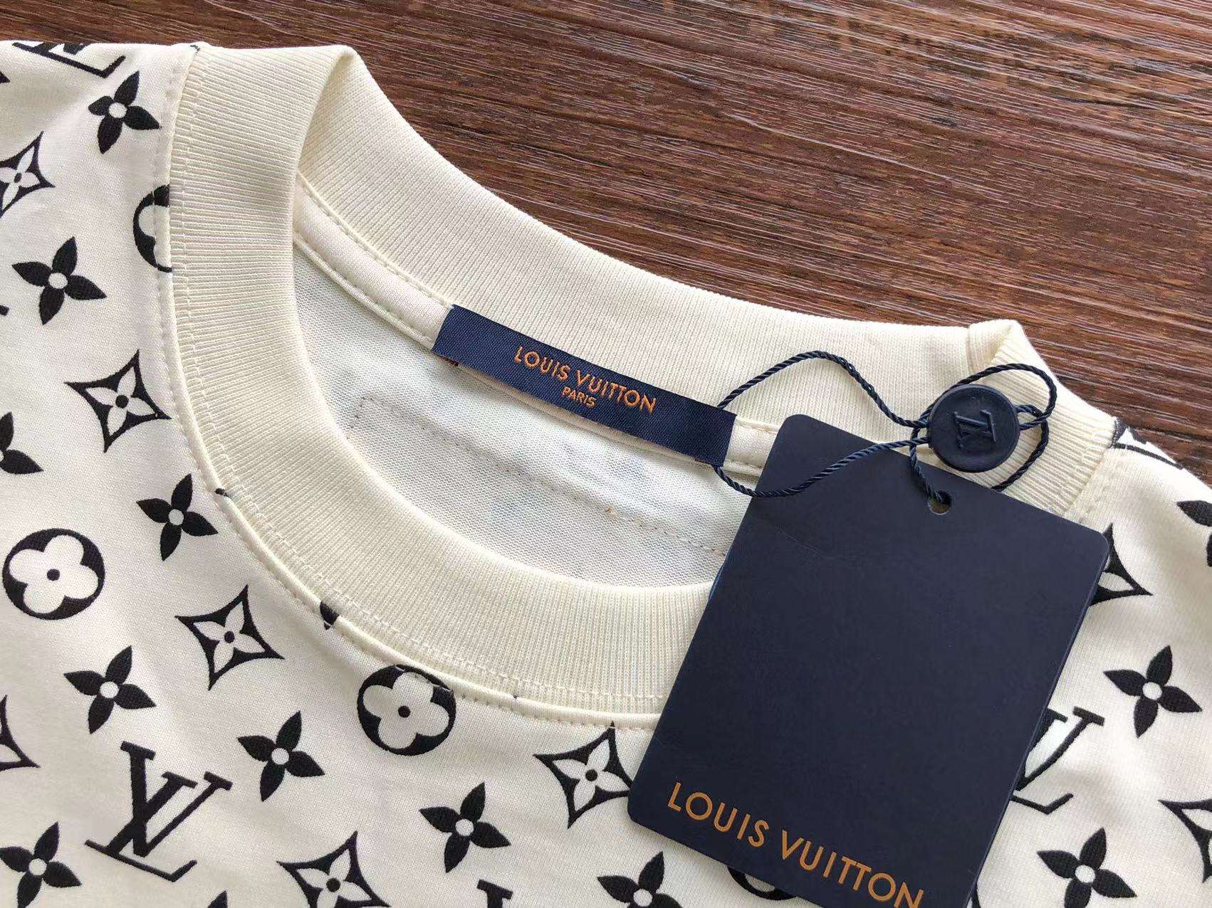 Alternative view of Camiseta LV - Monograma Logo