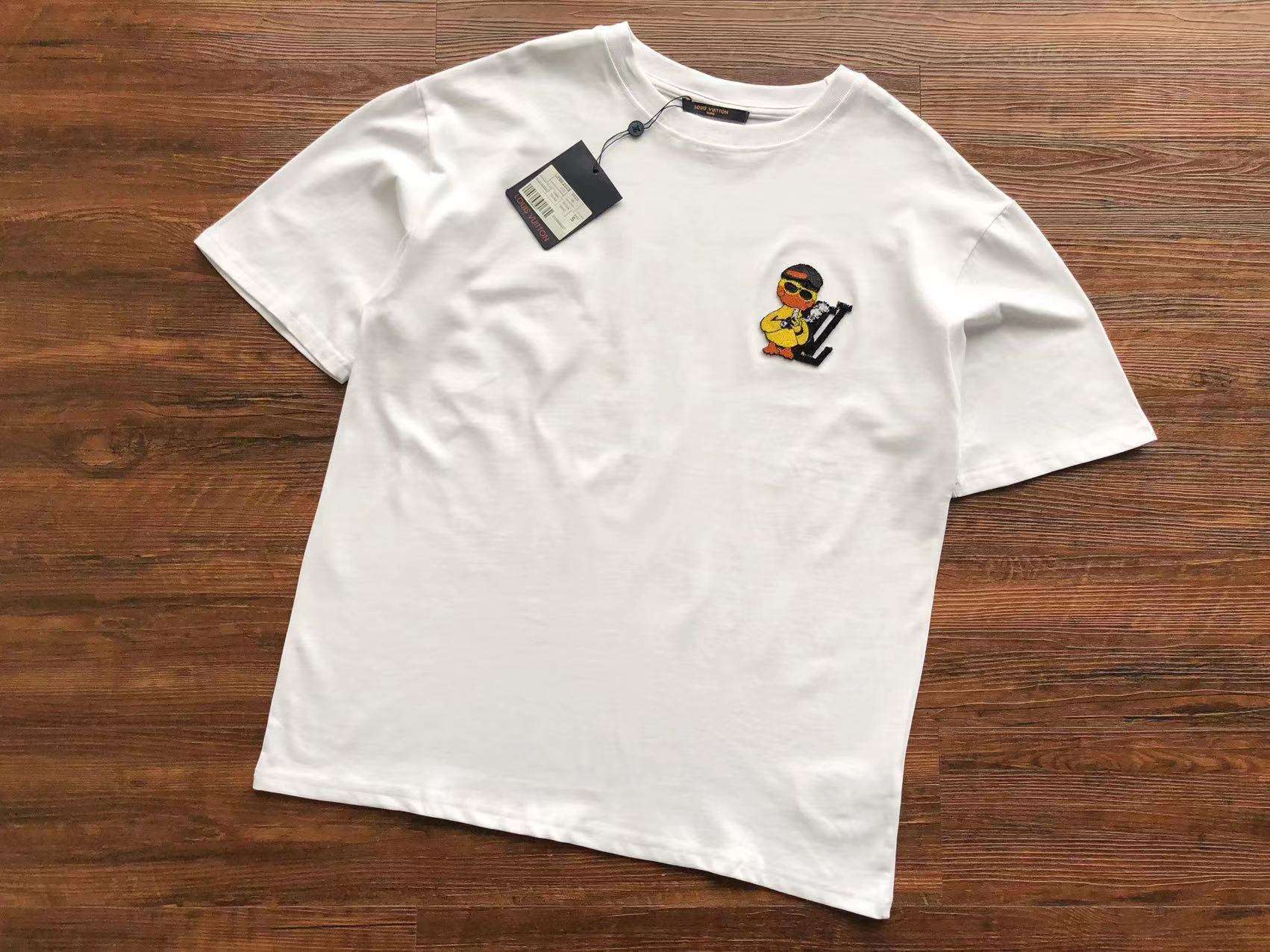 Alternative view of Camiseta LV - Season 23