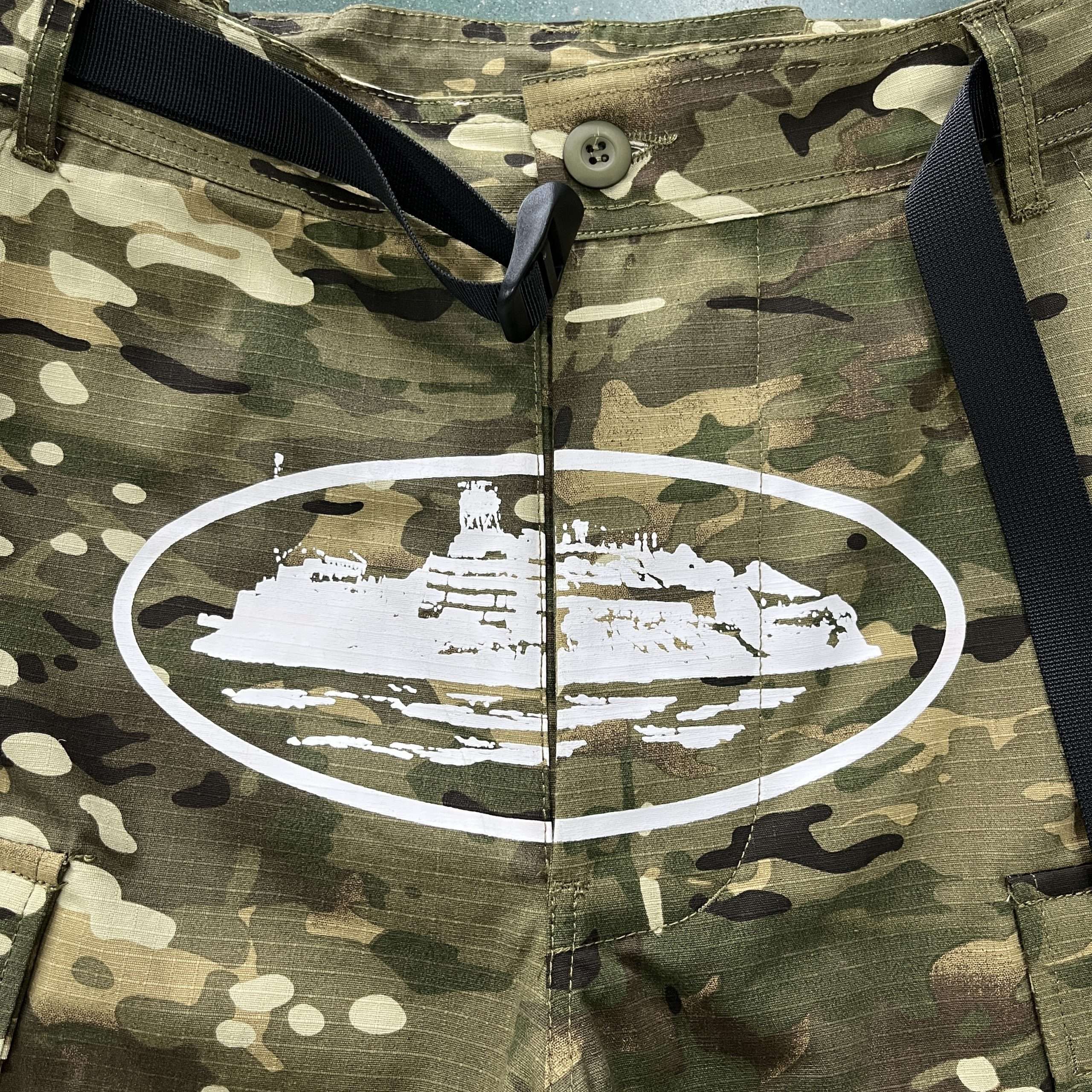 Alternative view of Pantalón Corteiz Camo