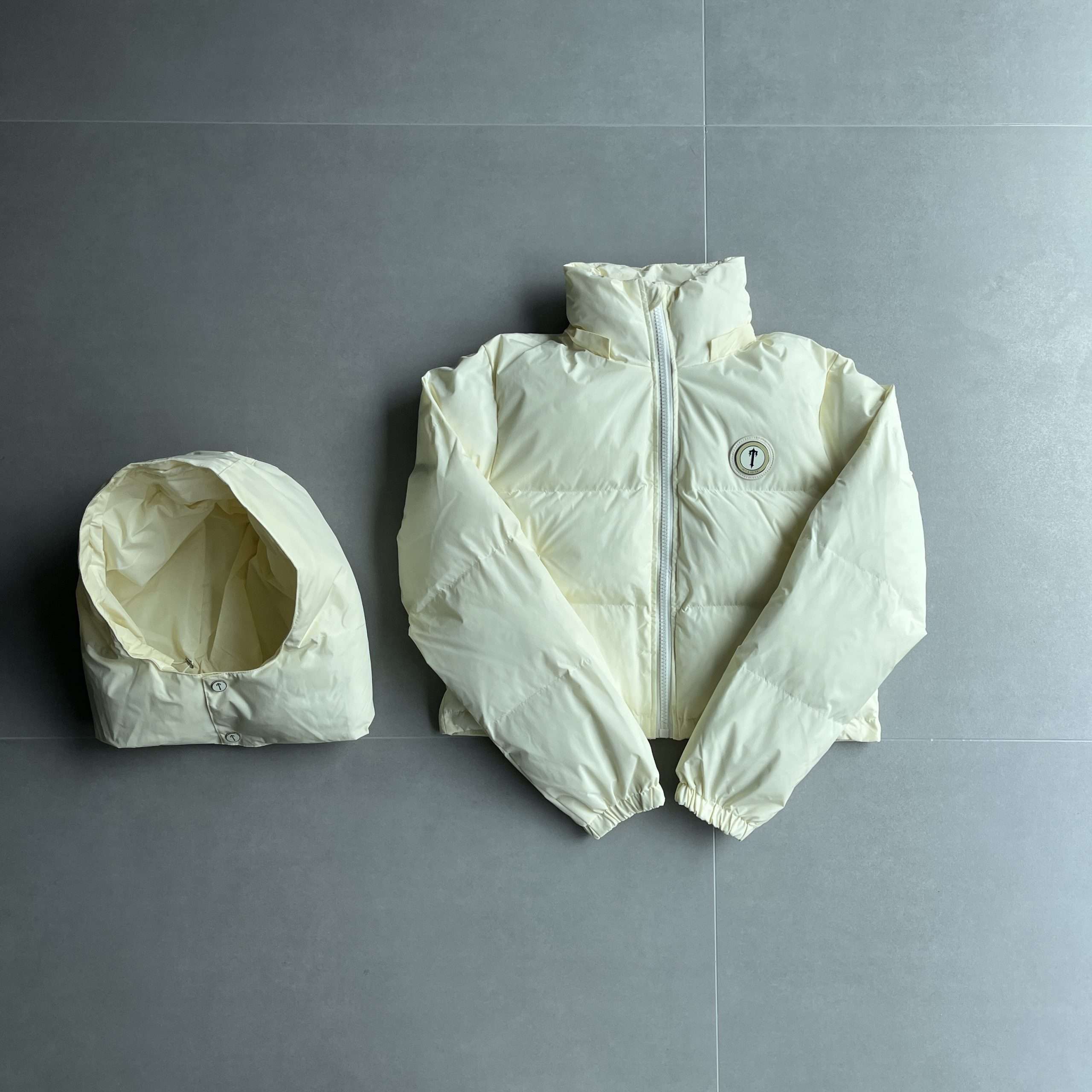 Alternative view of Chaqueta Trapstar Corta Beige