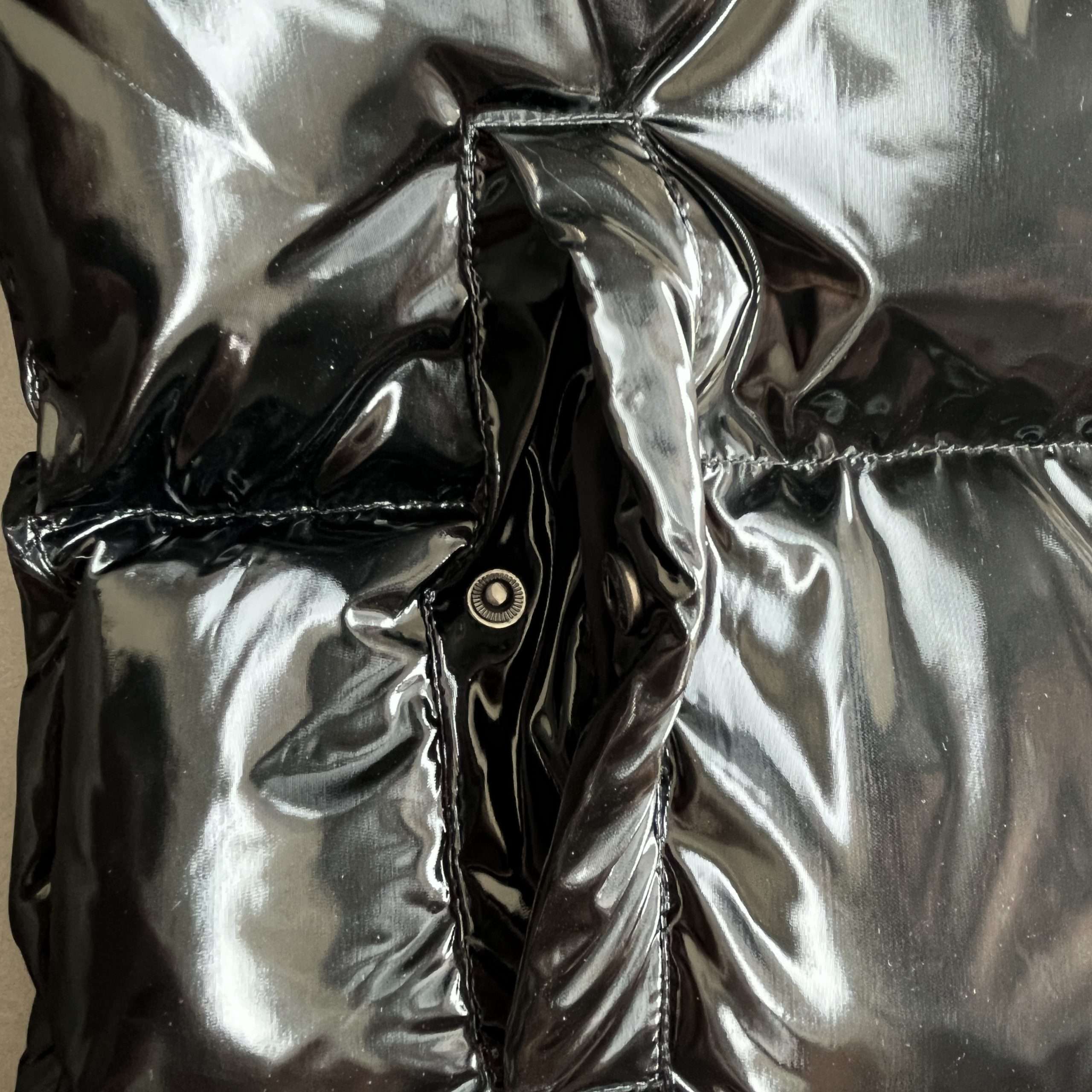 Alternative view of Chaqueta Trapstar Corta Negro Brillante
