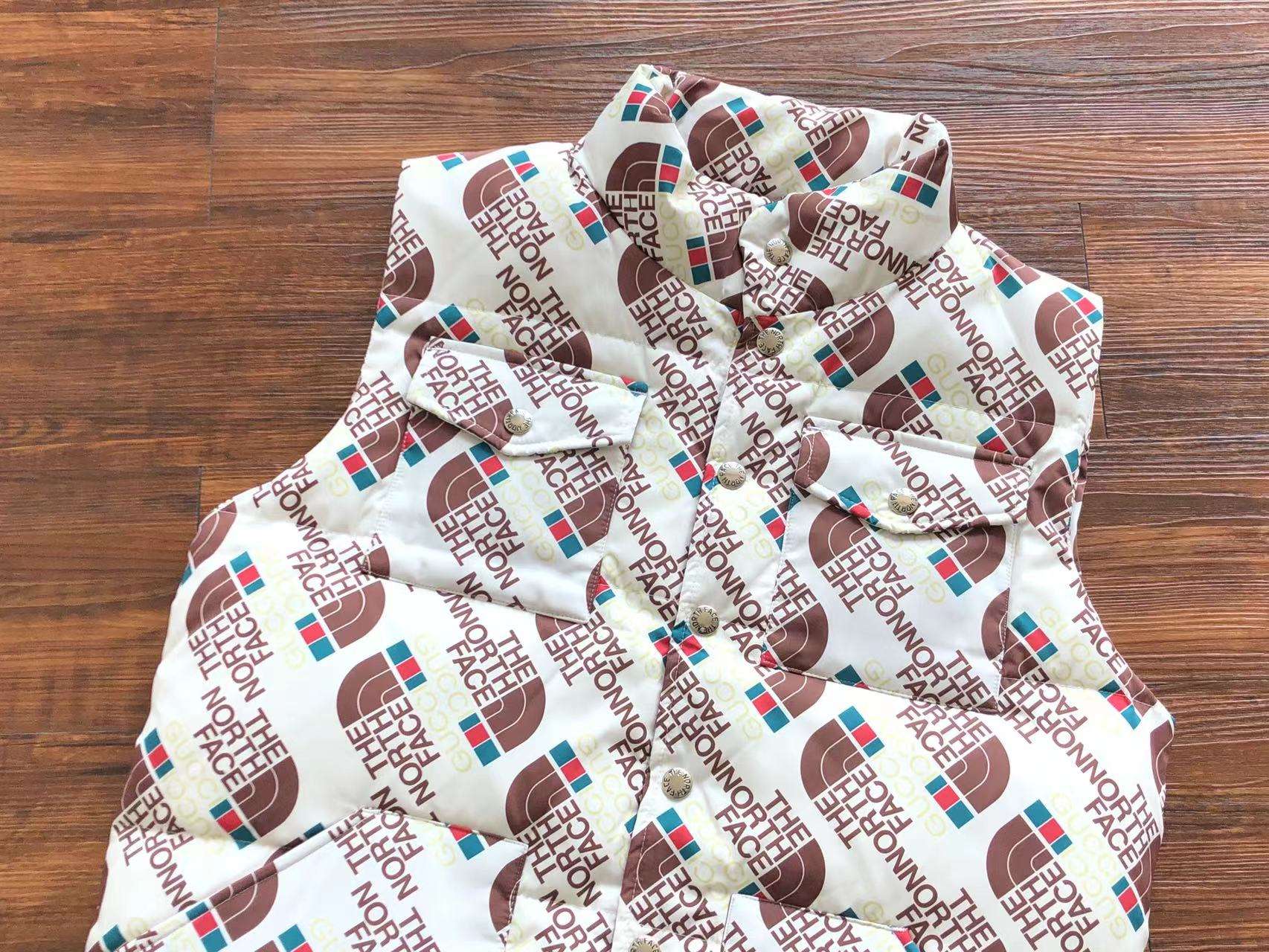 Alternative view of Chaleco TNF x Gucci