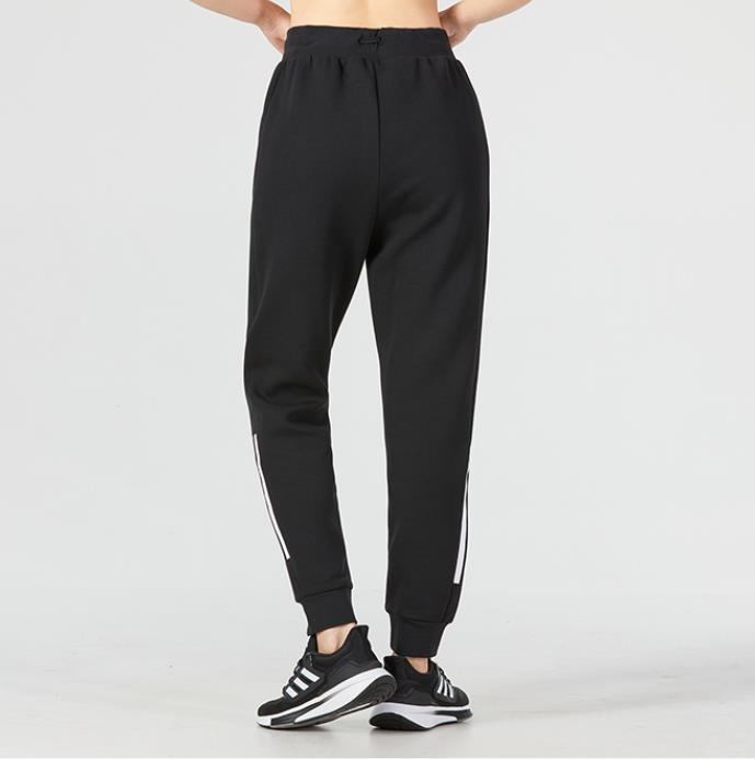 Alternative view of Pantalón Adidas