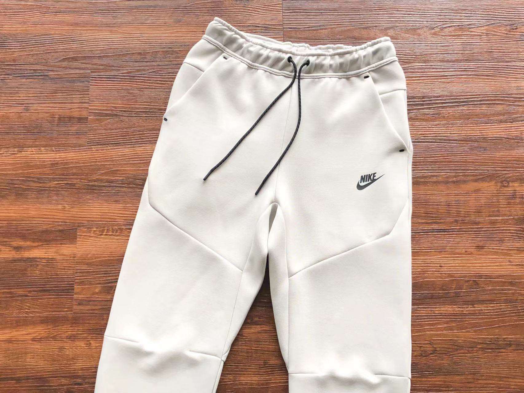 Conjunto de Chándal Nike Tech Fleece Blanco - Imagen 8