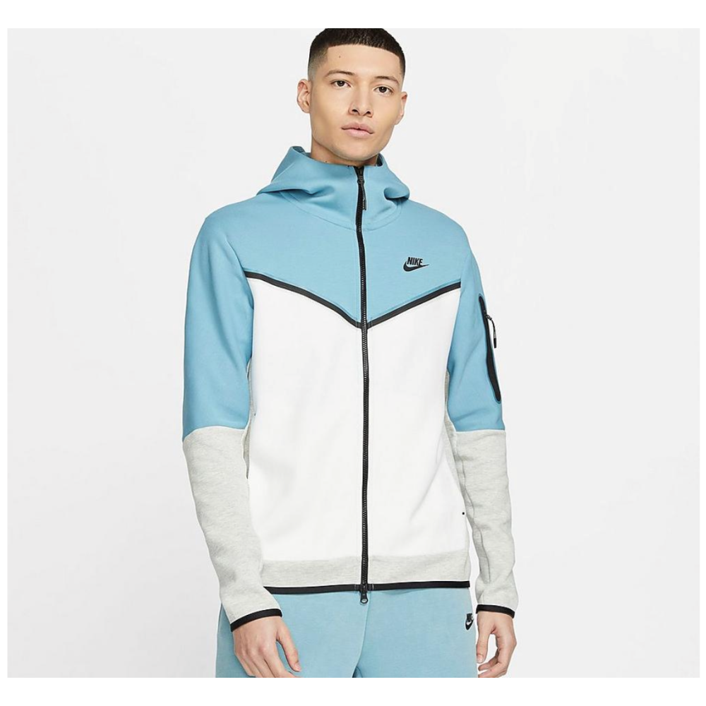 Nike Tech