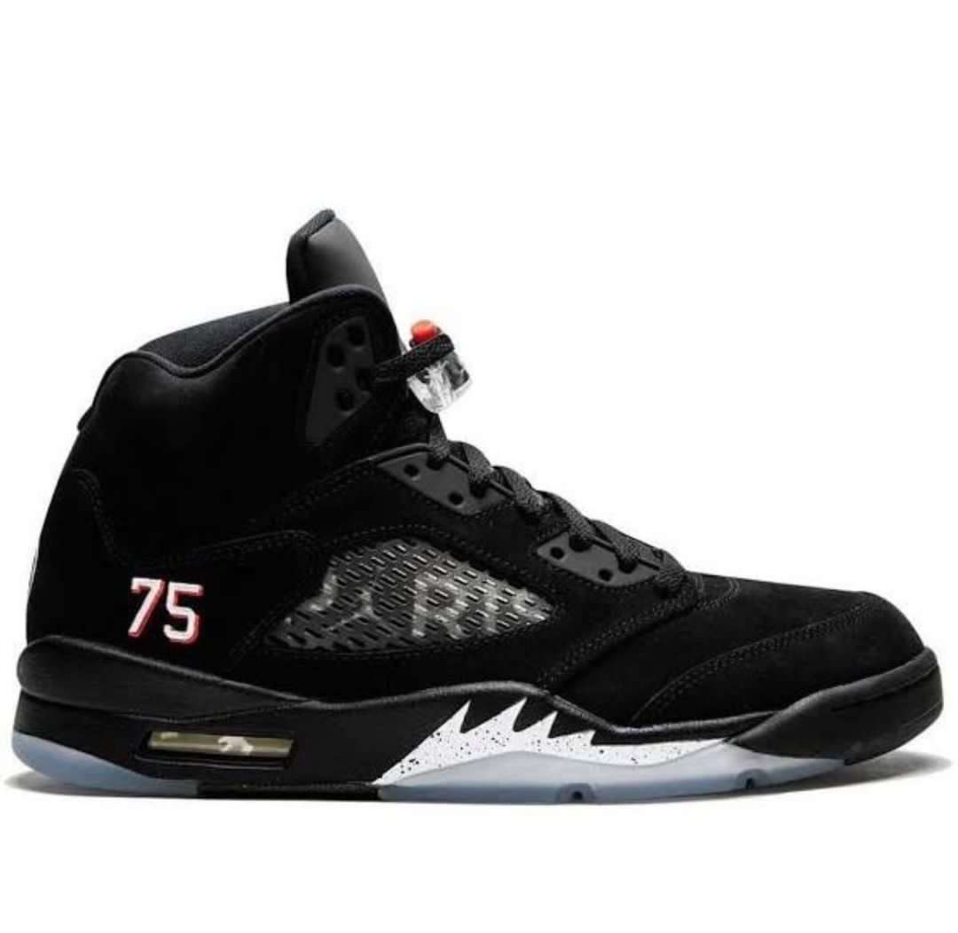 Alternative view of Paris x Air Jordan Retro 5