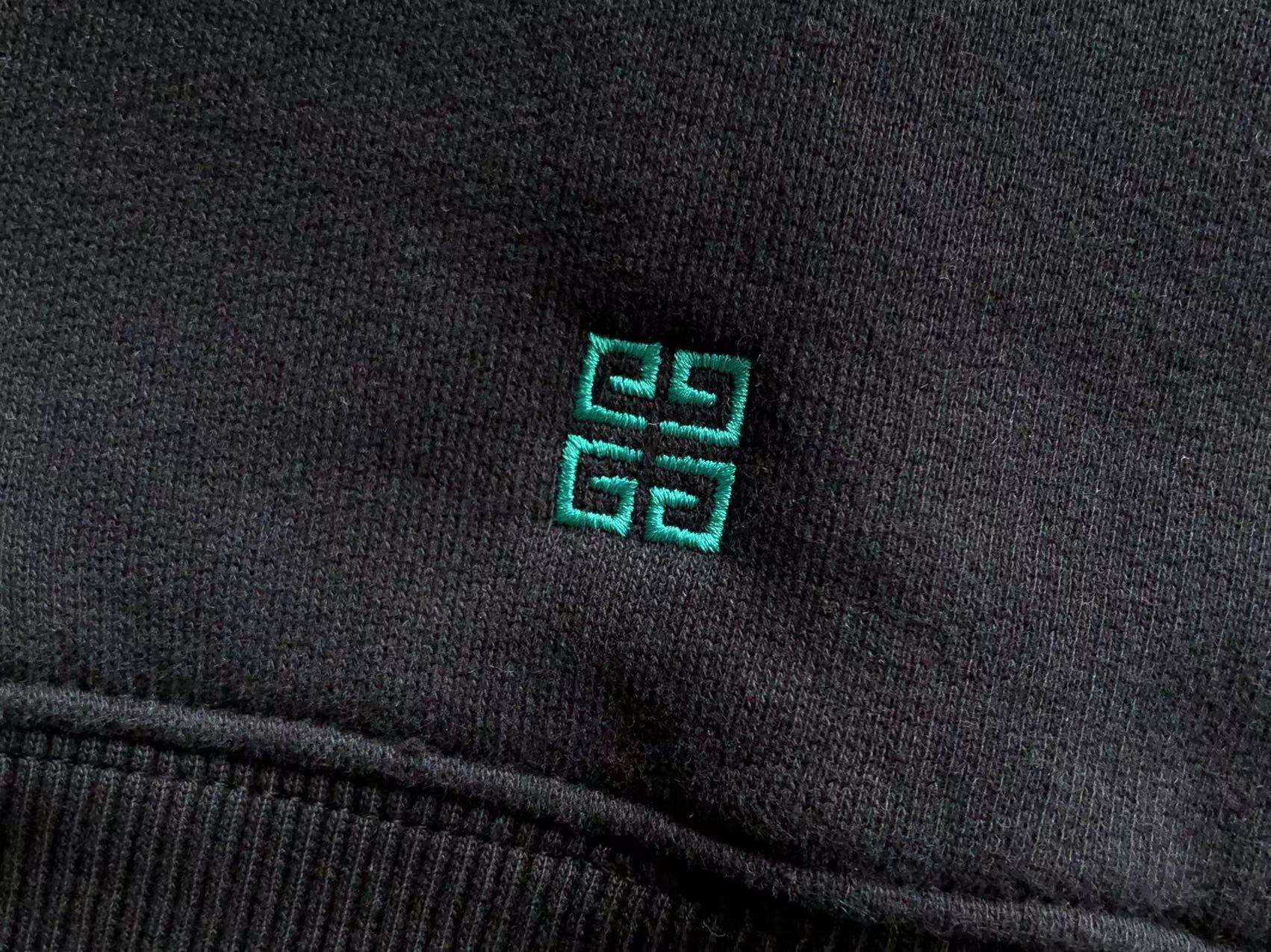 Alternative view of Sudadera sin capucha Givenchy