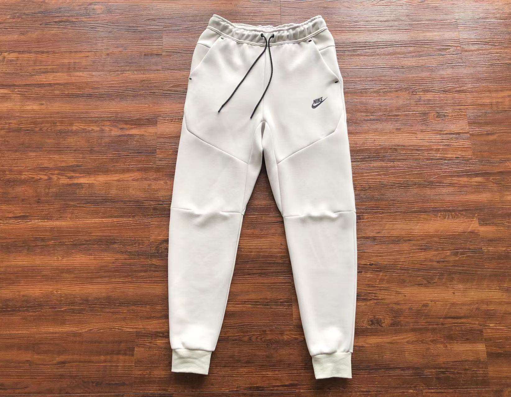 Conjunto de Chándal Nike Tech Fleece Blanco - Imagen 7