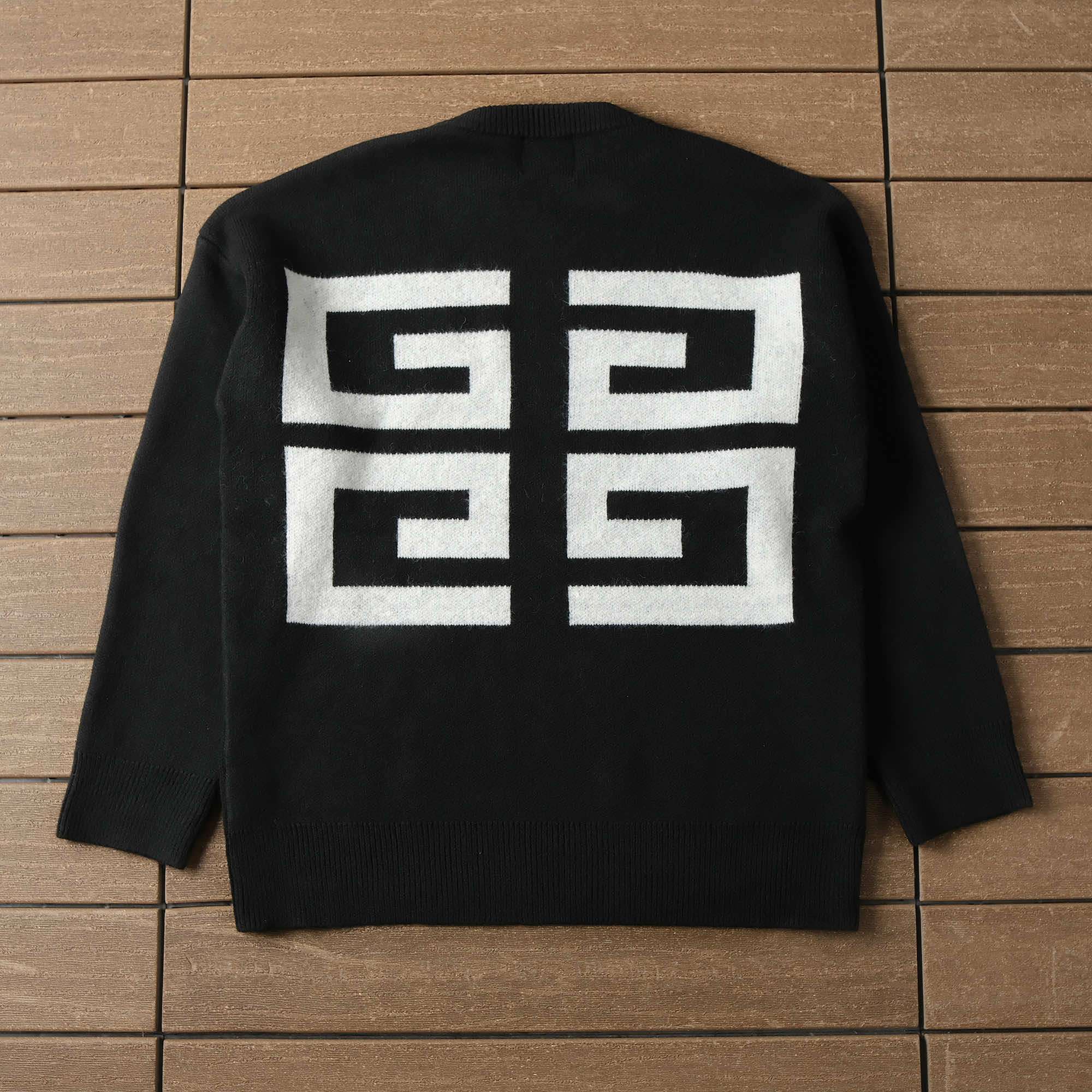 Alternative view of Jersey de Punto Givenchy