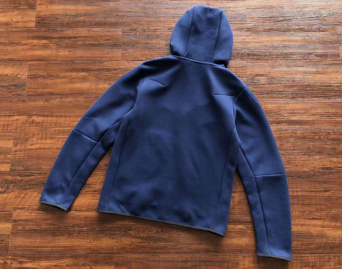 Conjunto de Chándal Nike Tech Fleece Color Marino - Imagen 3
