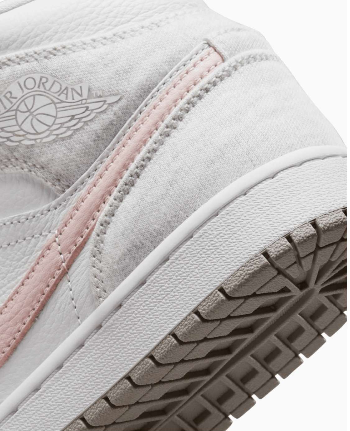 Jordan 1 Mid "Light Iron Oreo" - Imagen 10