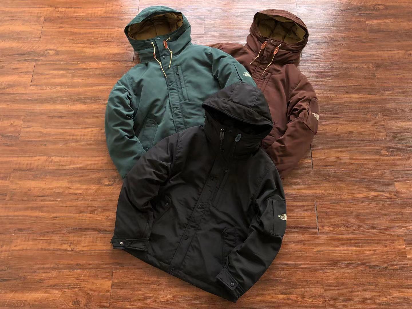 Alternative view of Chaqueta Polar TNF