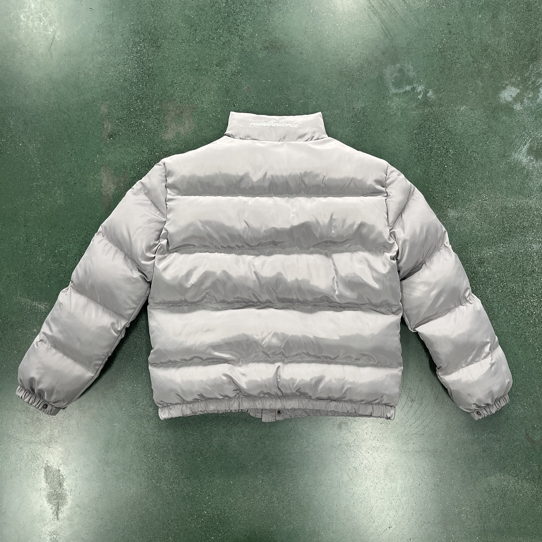 Alternative view of Chaqueta Corteiz Gris