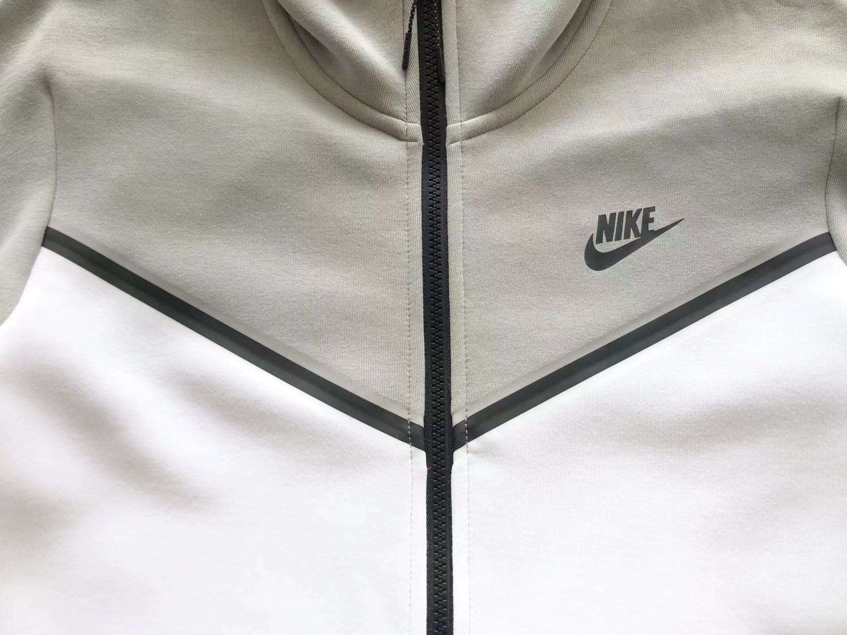 Chándal Nike Tech Fleece - Gris y Blanco - Imagen 7