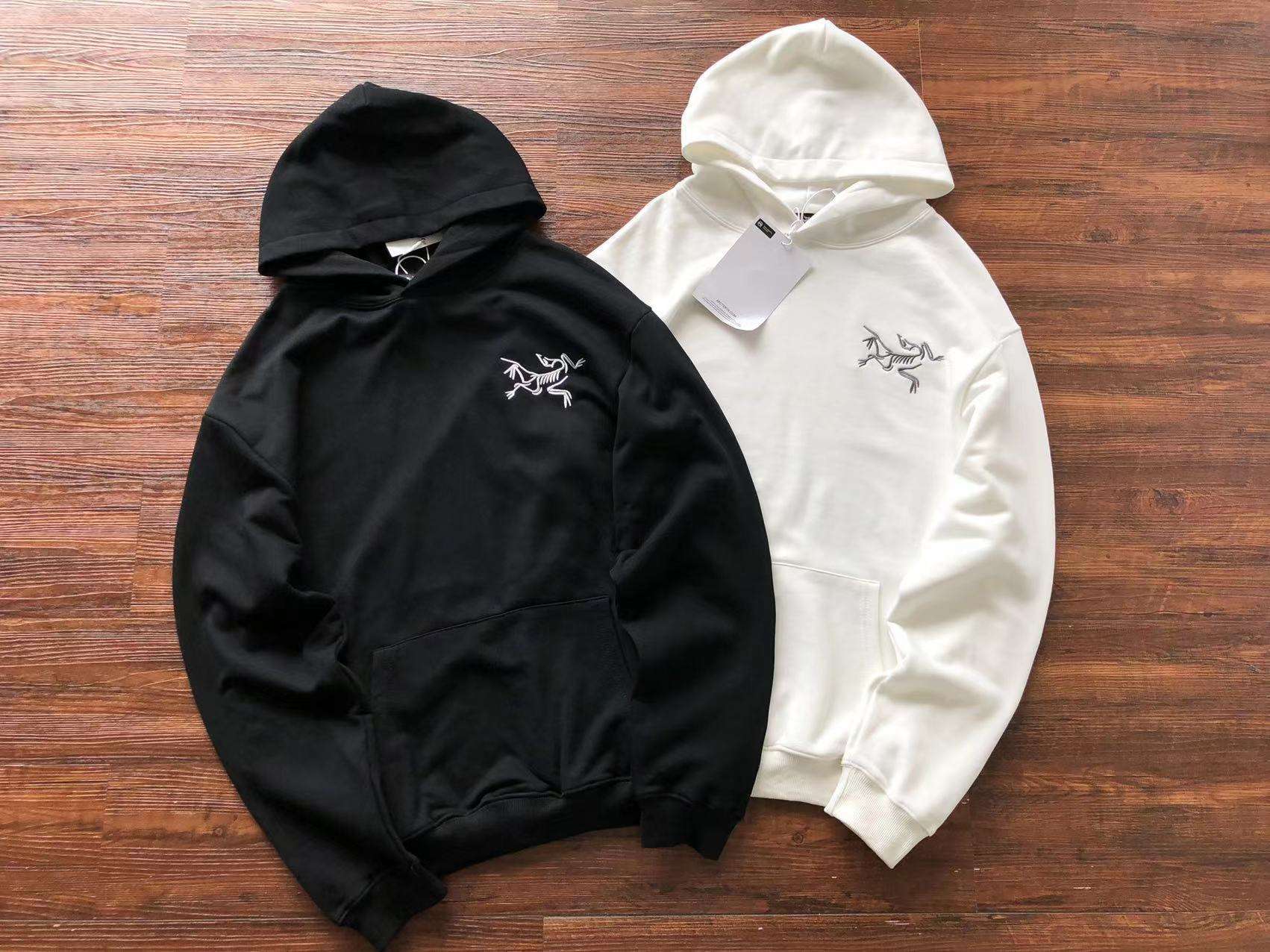 Alternative view of Sudadera Palace x Arc`teryx