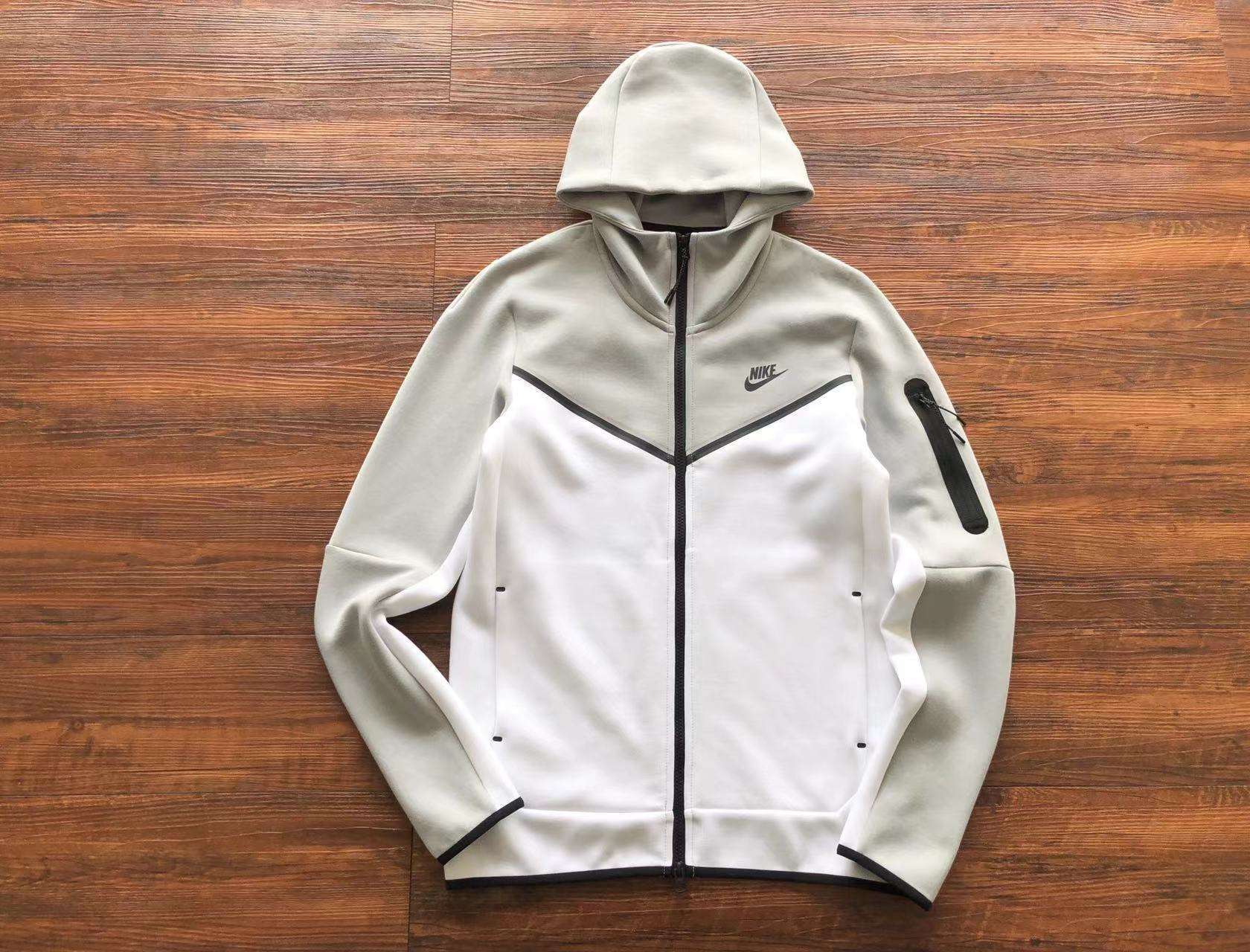 Chándal Nike Tech Fleece - Gris y Blanco - Imagen 4