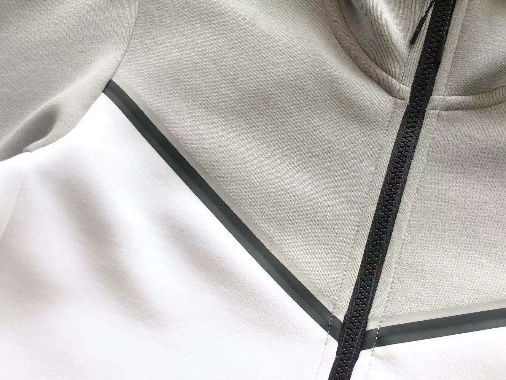 Chándal Nike Tech Fleece - Gris y Blanco - Imagen 9