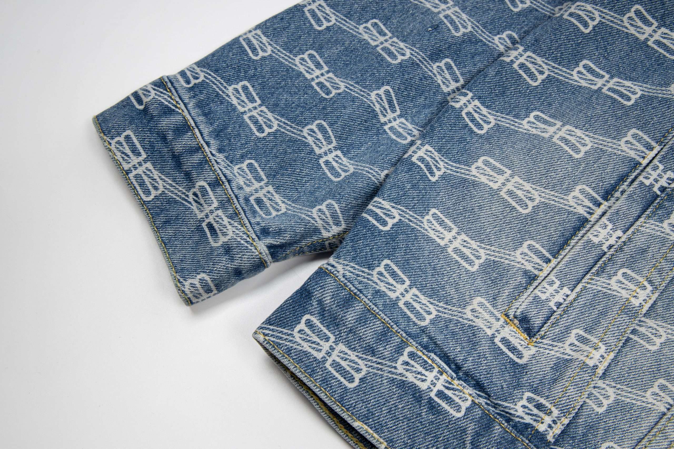 Chaqueta Vaquera Balenciaga Monograma BB - SS23 - Imagen 8