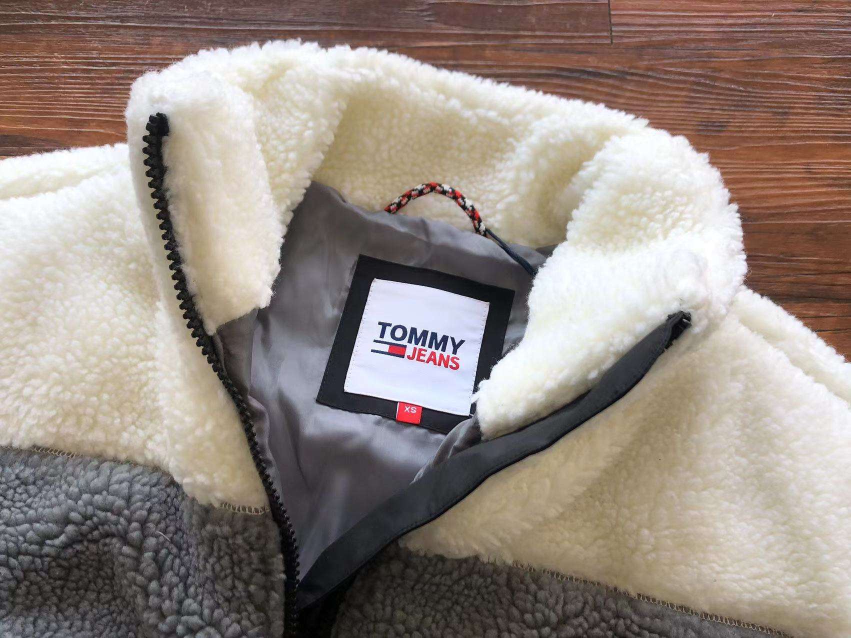 Chaqueta Tommy Hilfiger Tech Essentials - Imagen 13