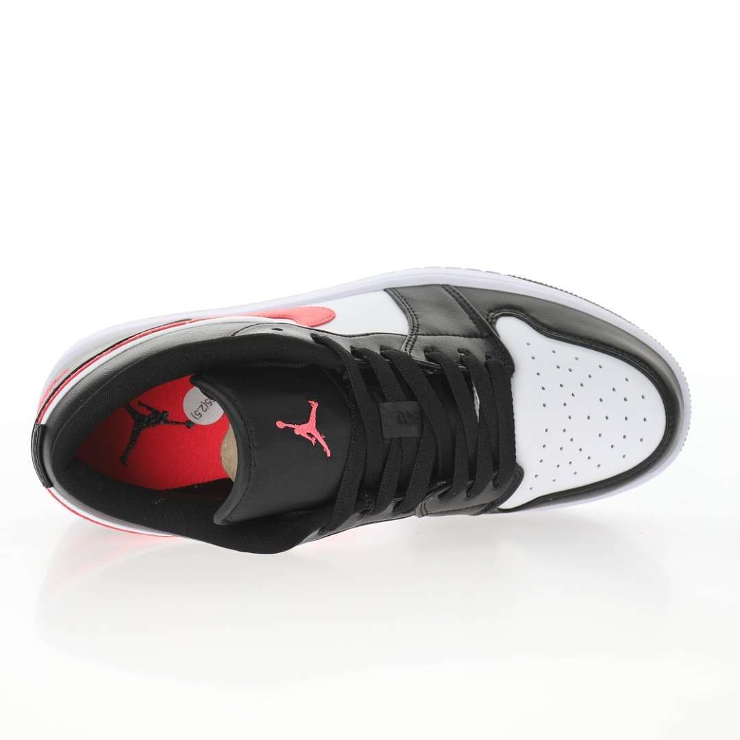 Alternative view of Air Jordan 1 Low