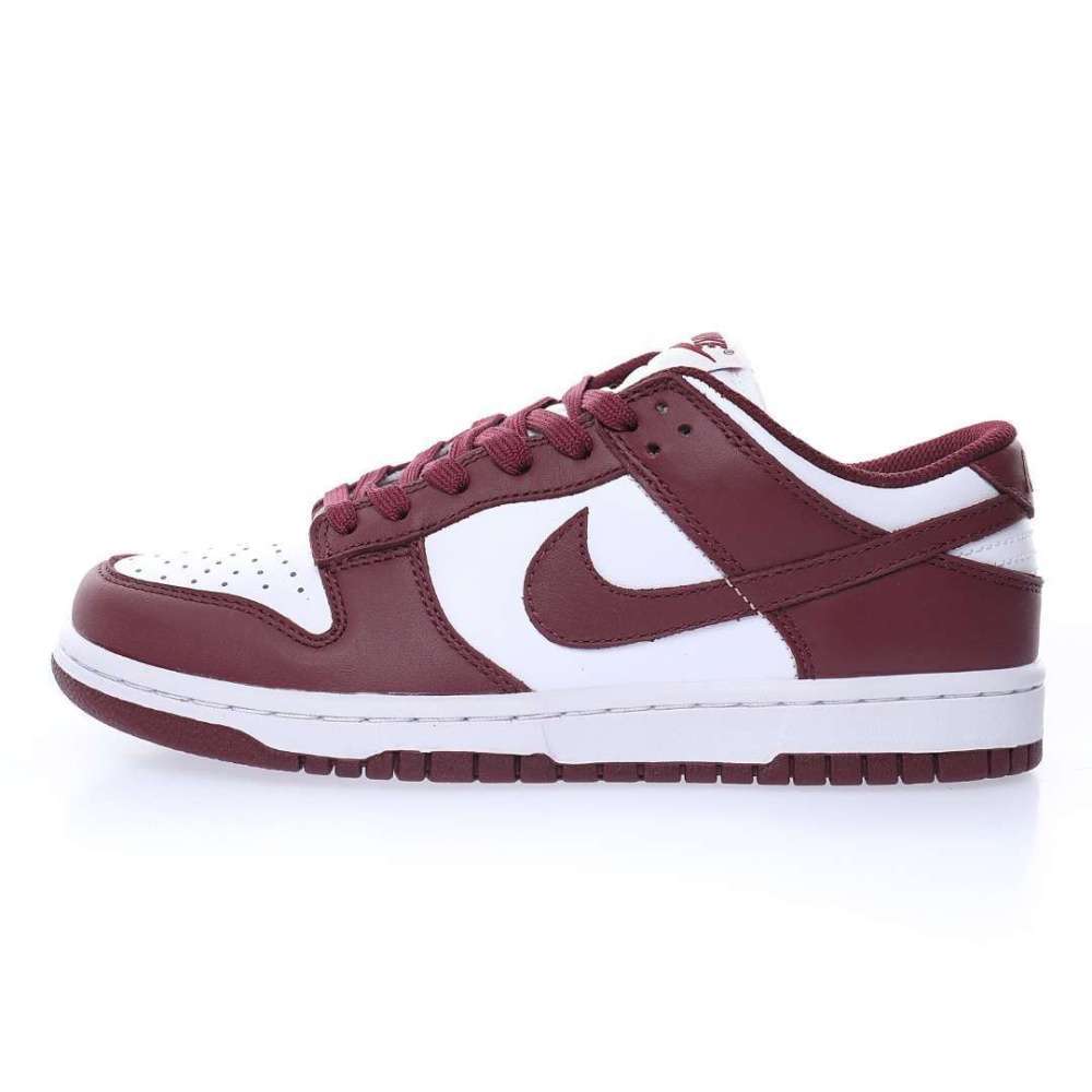 Nike SB Dunk Low