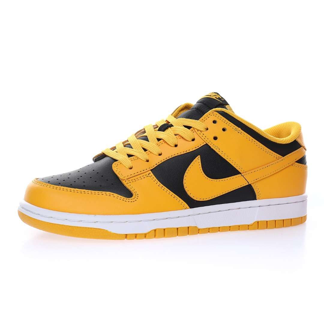 Alternative view of Nike SB Dunk Low"Goldenrod"