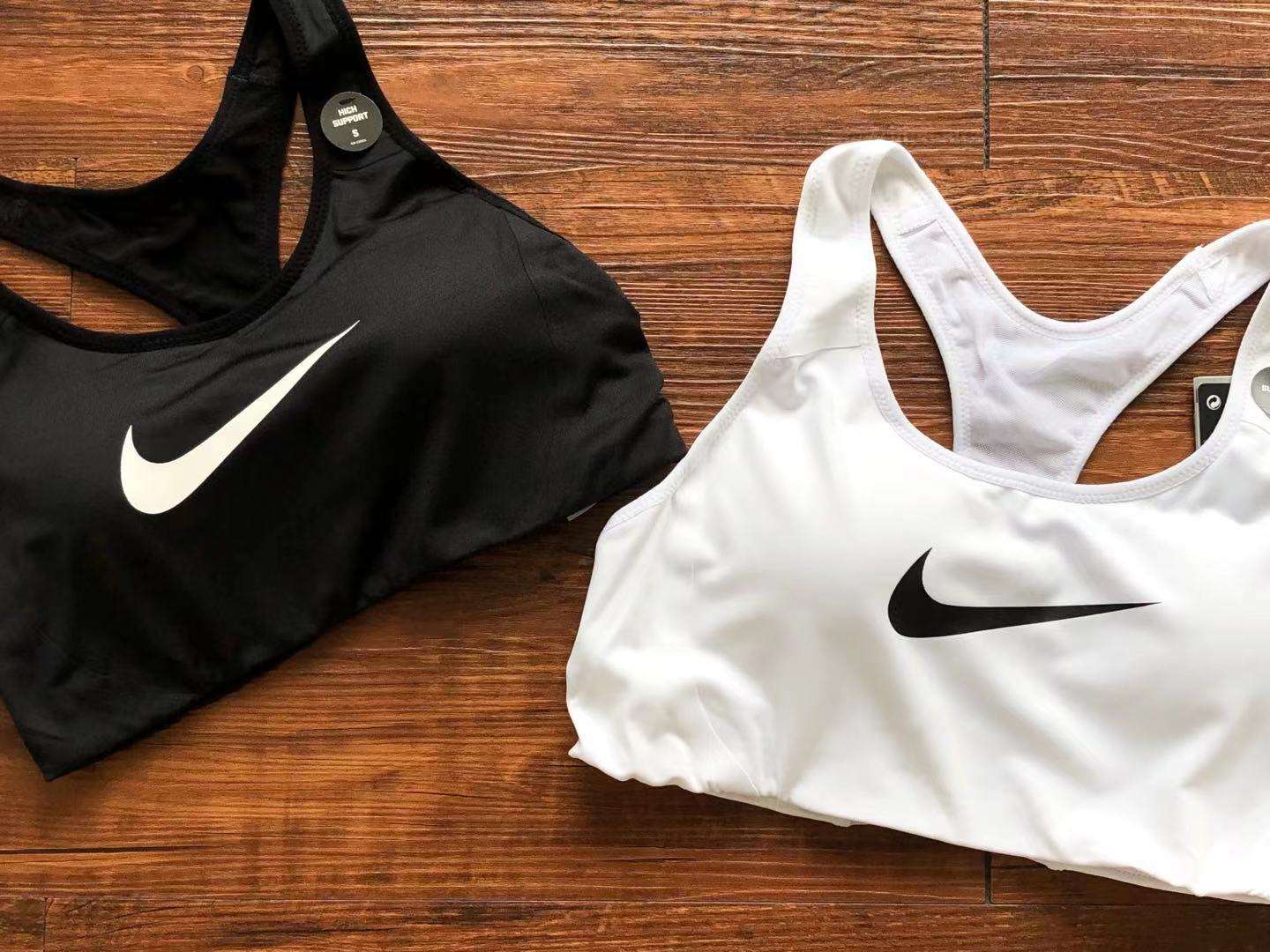 Alternative view of Top Nike - White & Black