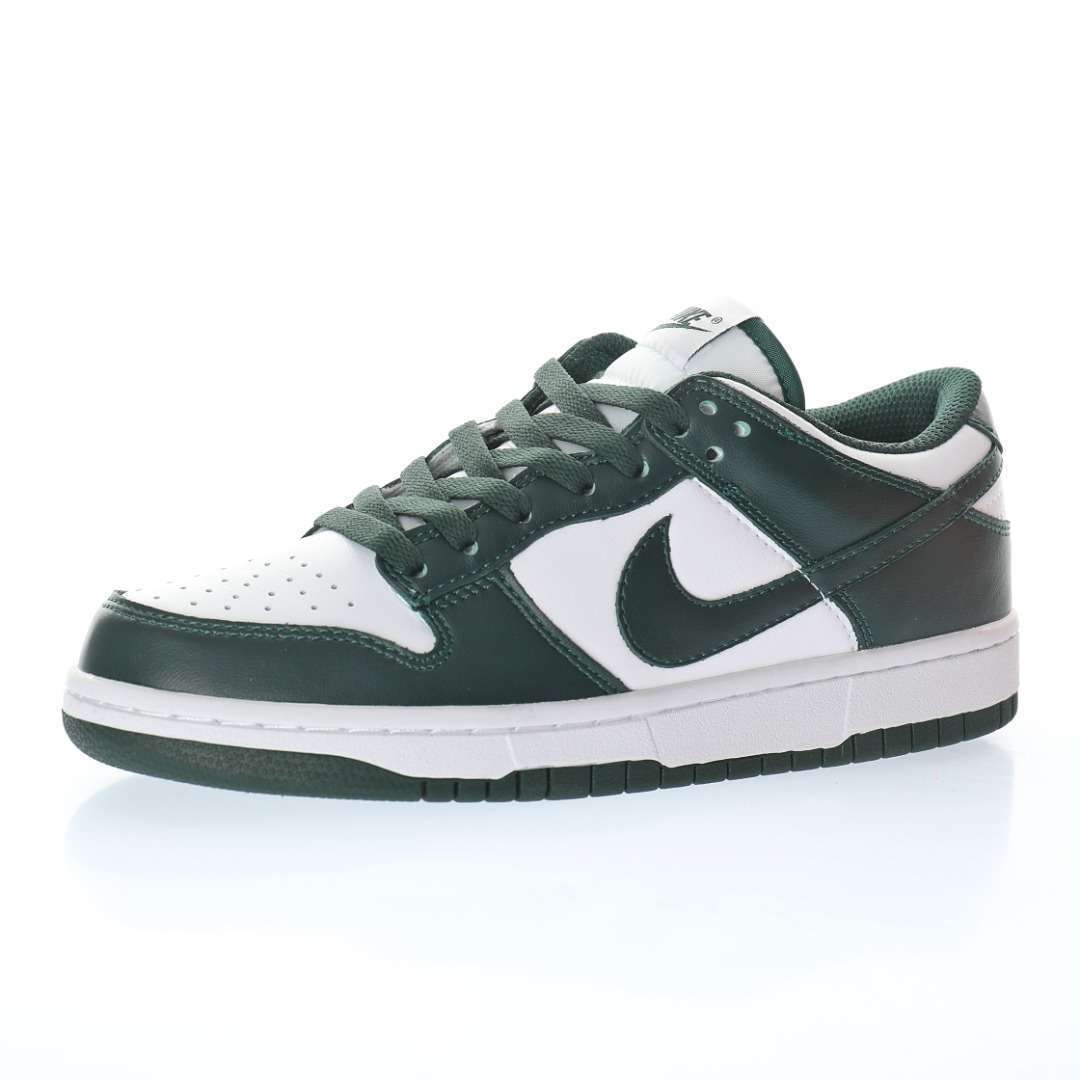 Alternative view of Nike SB Dunk Low"Spartan Green"
