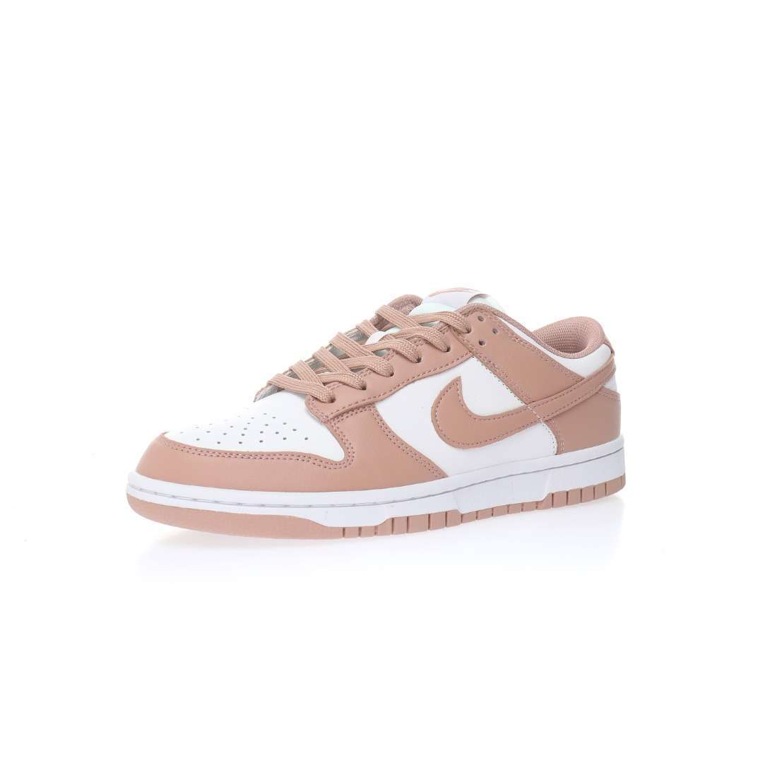 Alternative view of Nike Wmns SB Dunk Low"Rose Whisper"