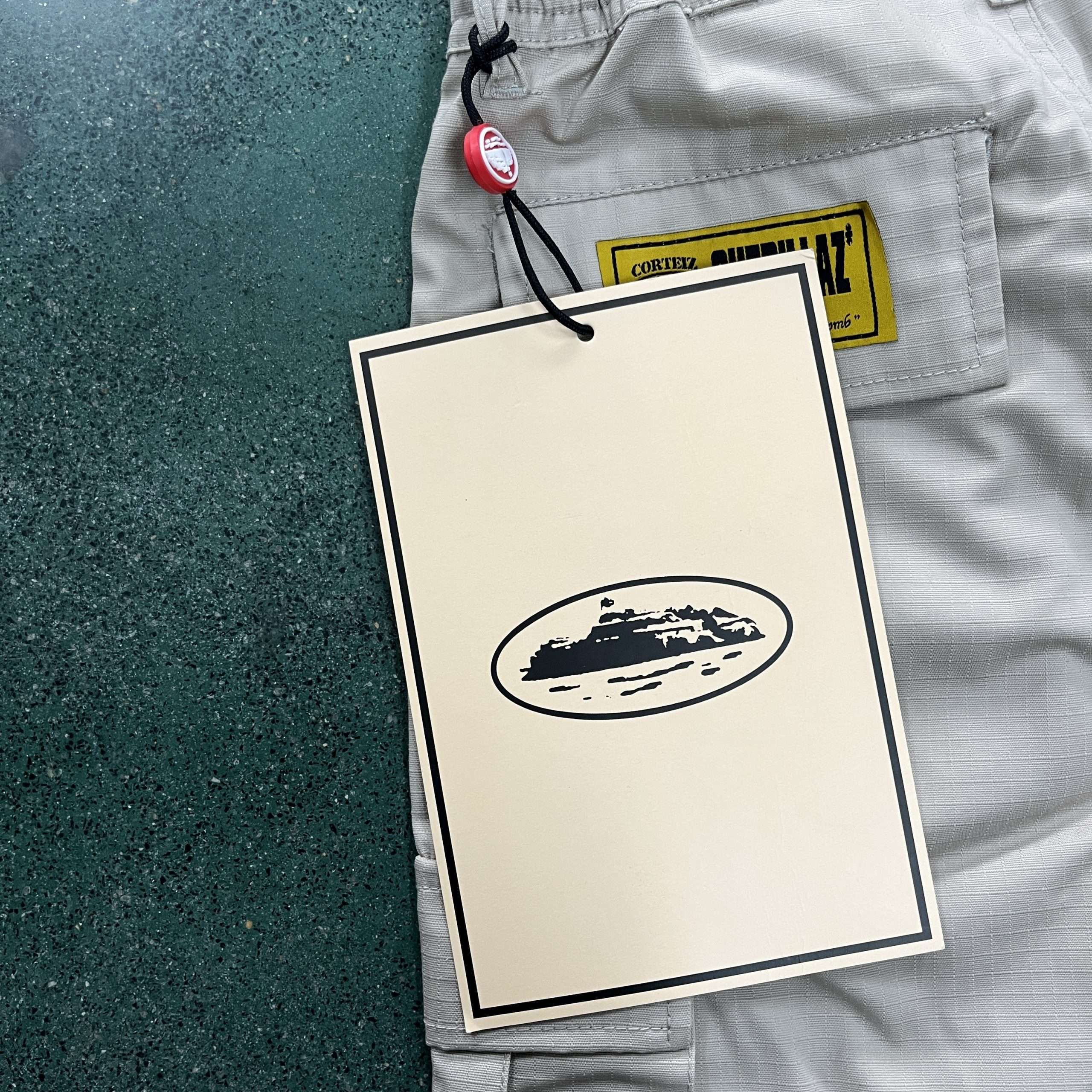 Pantalón Corto Corteiz Beige Summer Season 2023 - Imagen 12