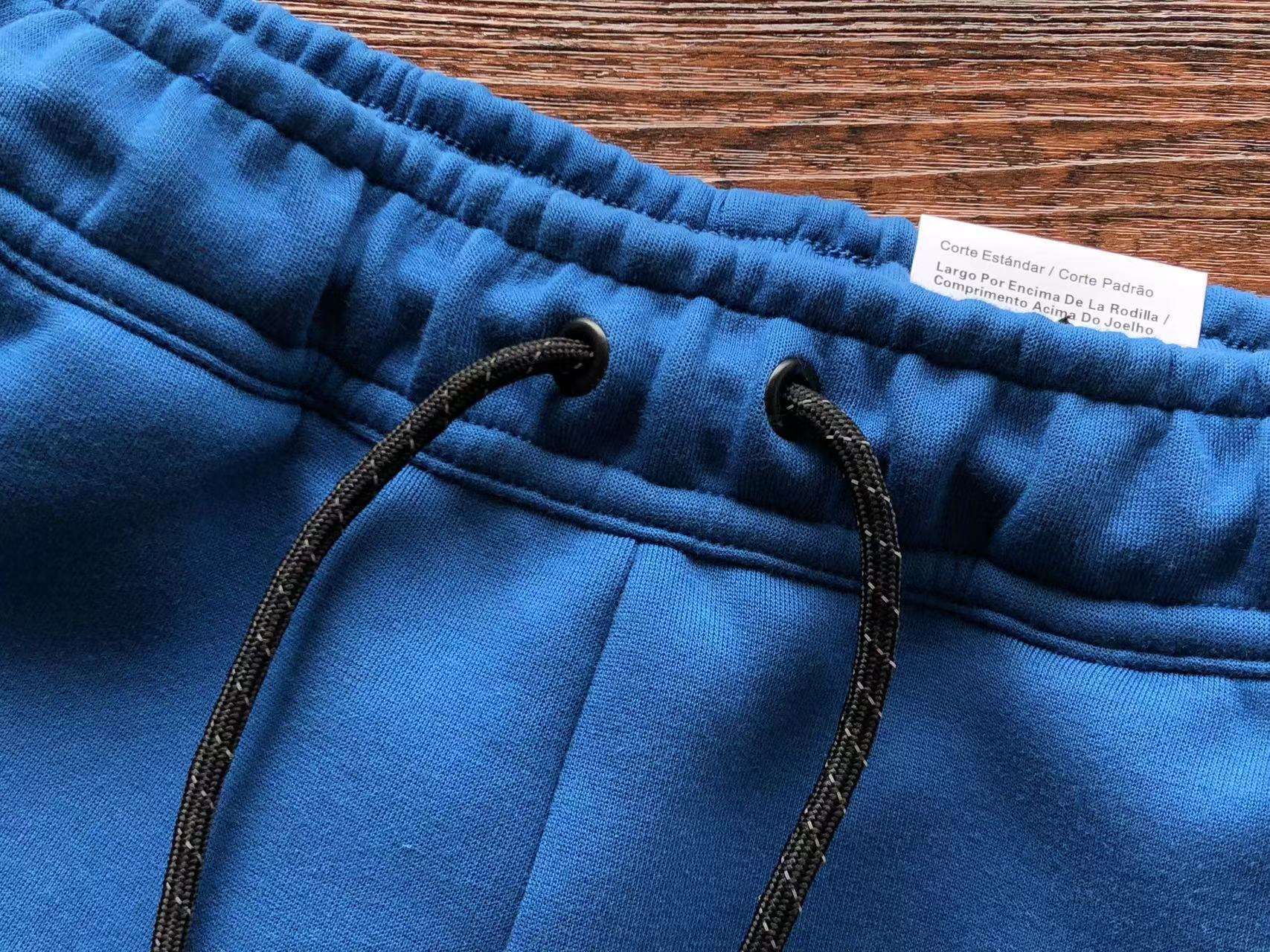 Pantalones Cortos Nike Tech Fleece - Imagen 46