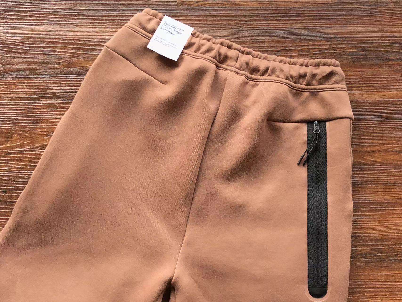 Pantalones Cortos Nike Tech Fleece - Imagen 21