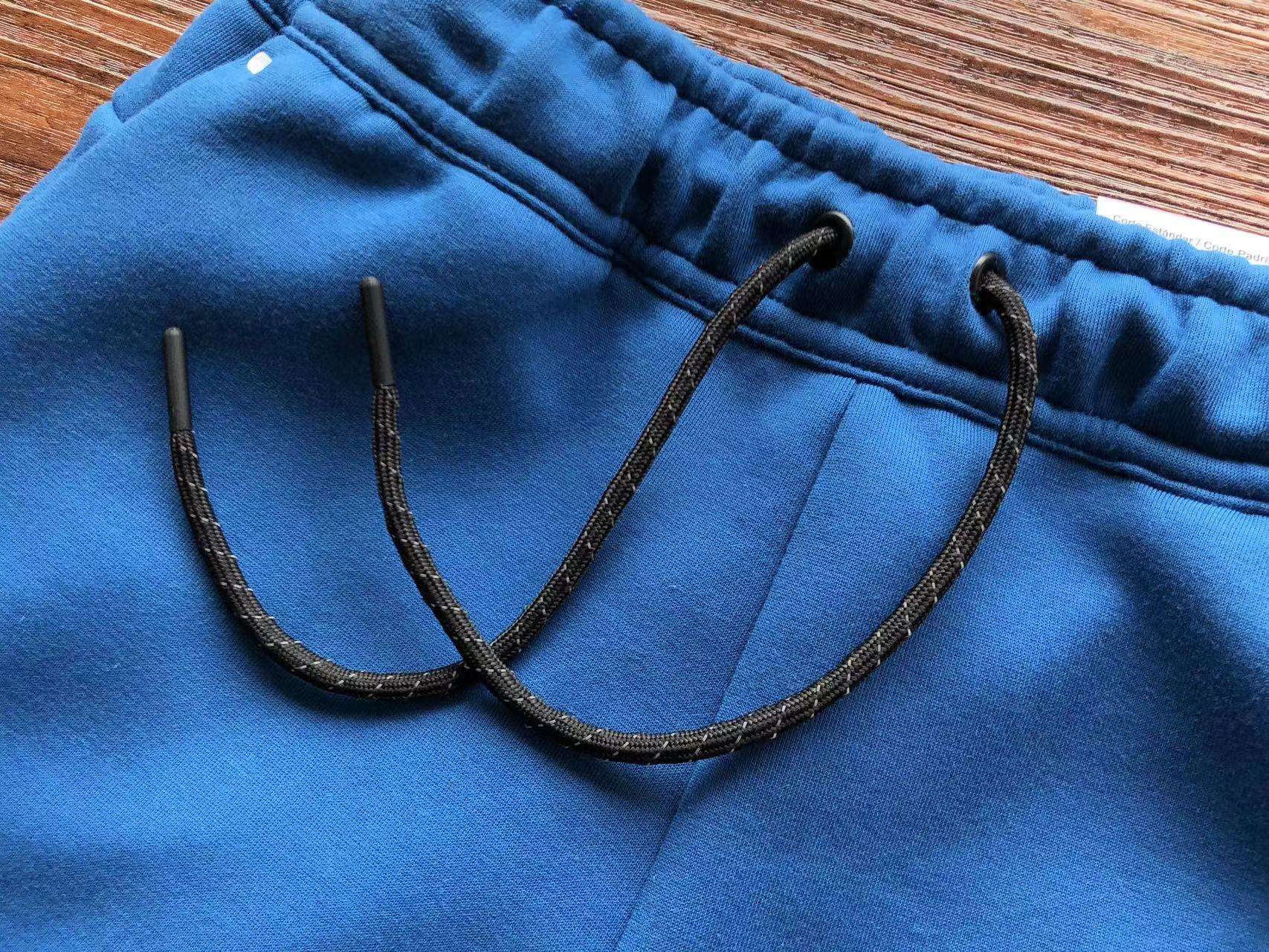 Pantalones Cortos Nike Tech Fleece - Imagen 43